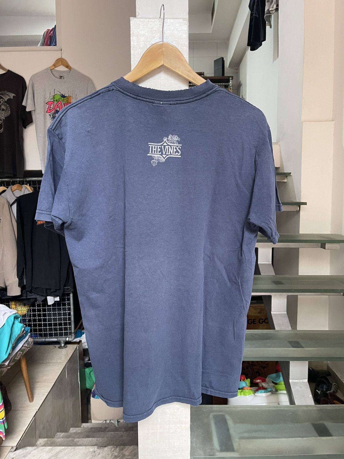 Band Tees Vintage The Vines Winning Days 2004 t shirt faded Size US M / EU 48-50 / 2 - 2 Thumbnail