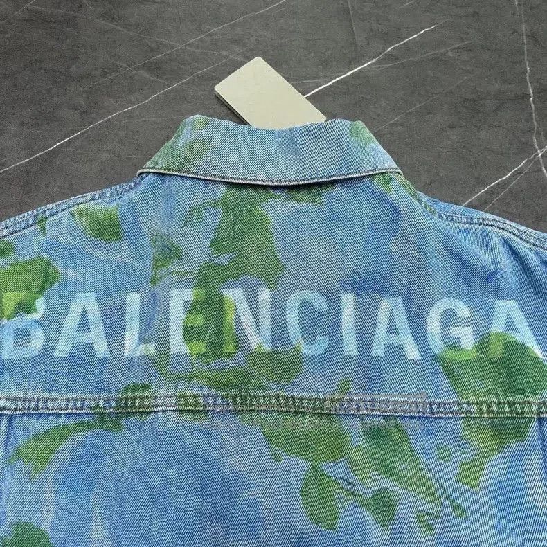 Balenciaga Balenciaga Moss Print Denim Jacket. Size US S / EU 44-46 / 1 - 6 Thumbnail