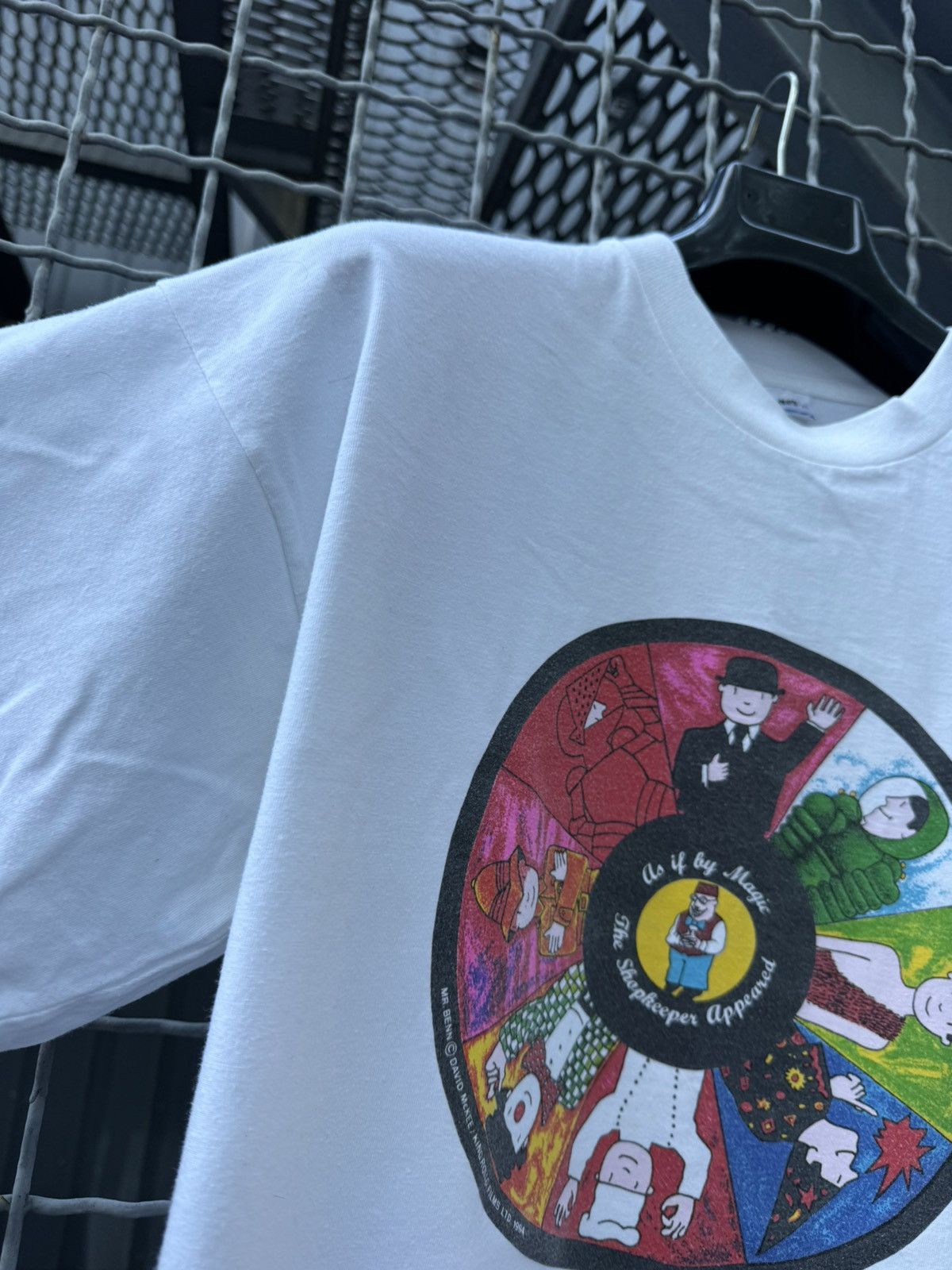 Vintage Vintage Mr. Benn T-shirt 1994 David McKee King Rollo Tee Size US XL / EU 56 / 4 - 5 Thumbnail