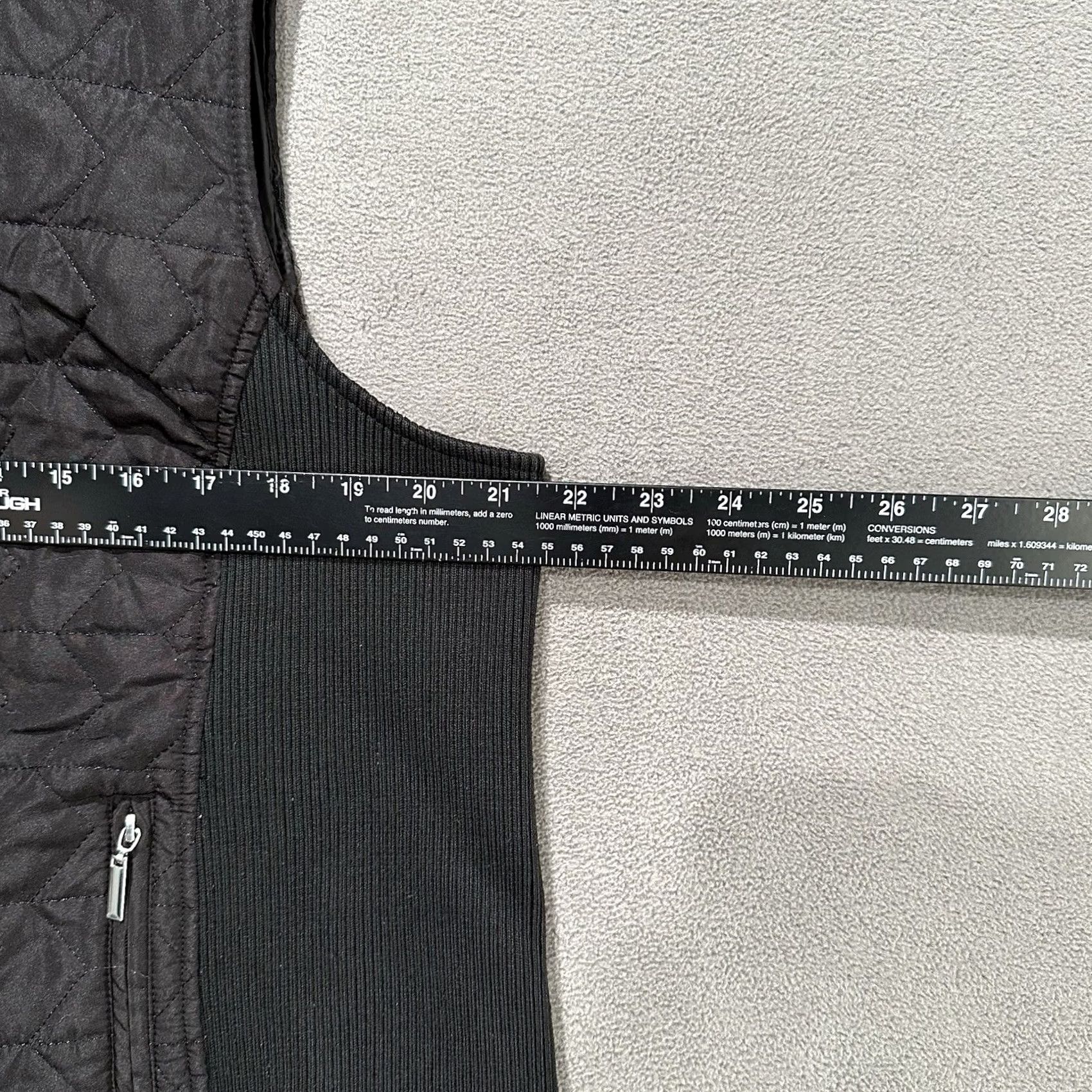 Vintage Christopher & Banks Vest Womens Large Black Quilted Sleeveless Full Zip Outdoor Size L / US 10 / IT 46 - 7 Thumbnail