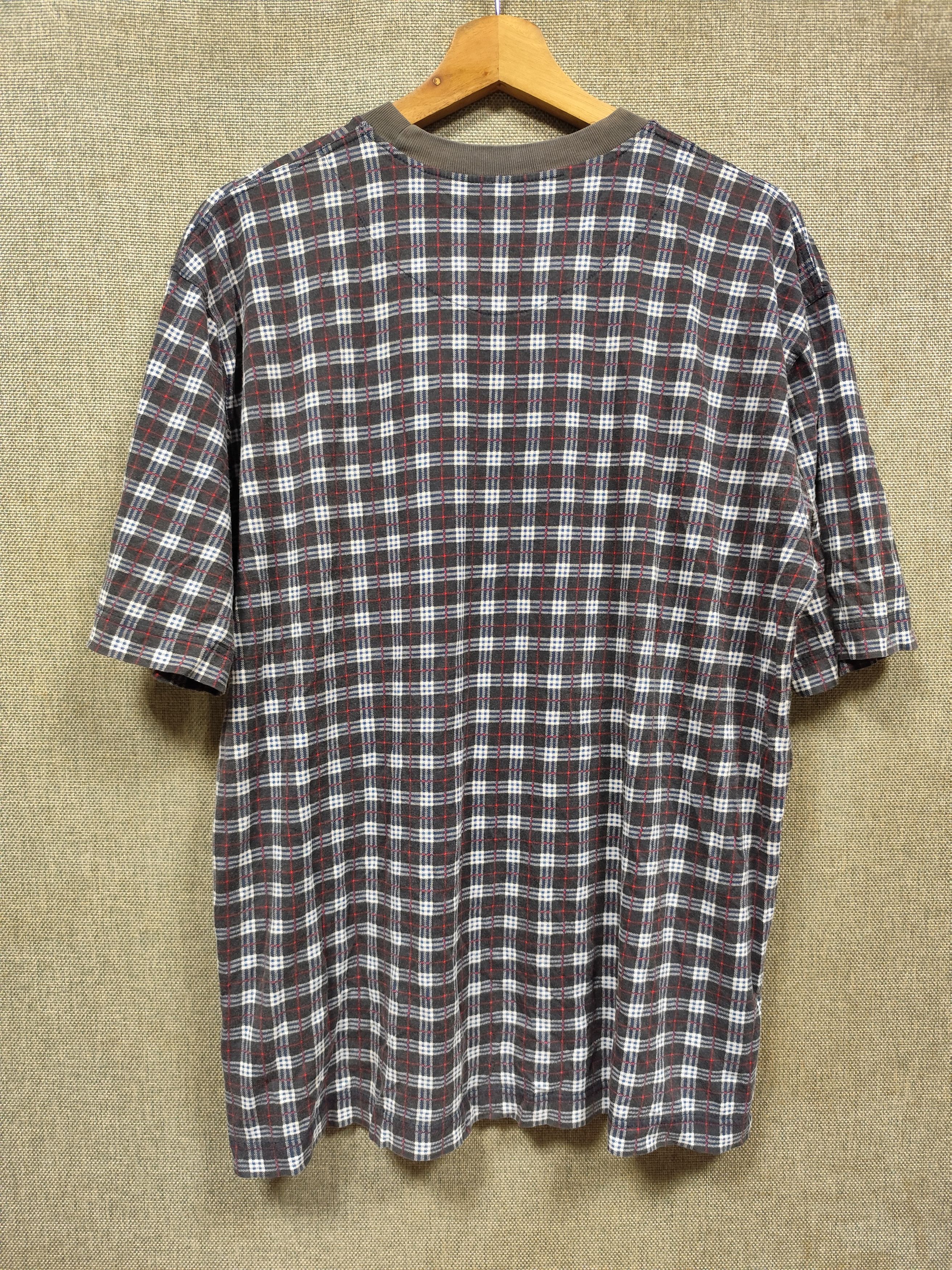 Burberry Vintage 90s Burberry Nova Check distressed Size US L / EU 52-54 / 3 - 2 Thumbnail