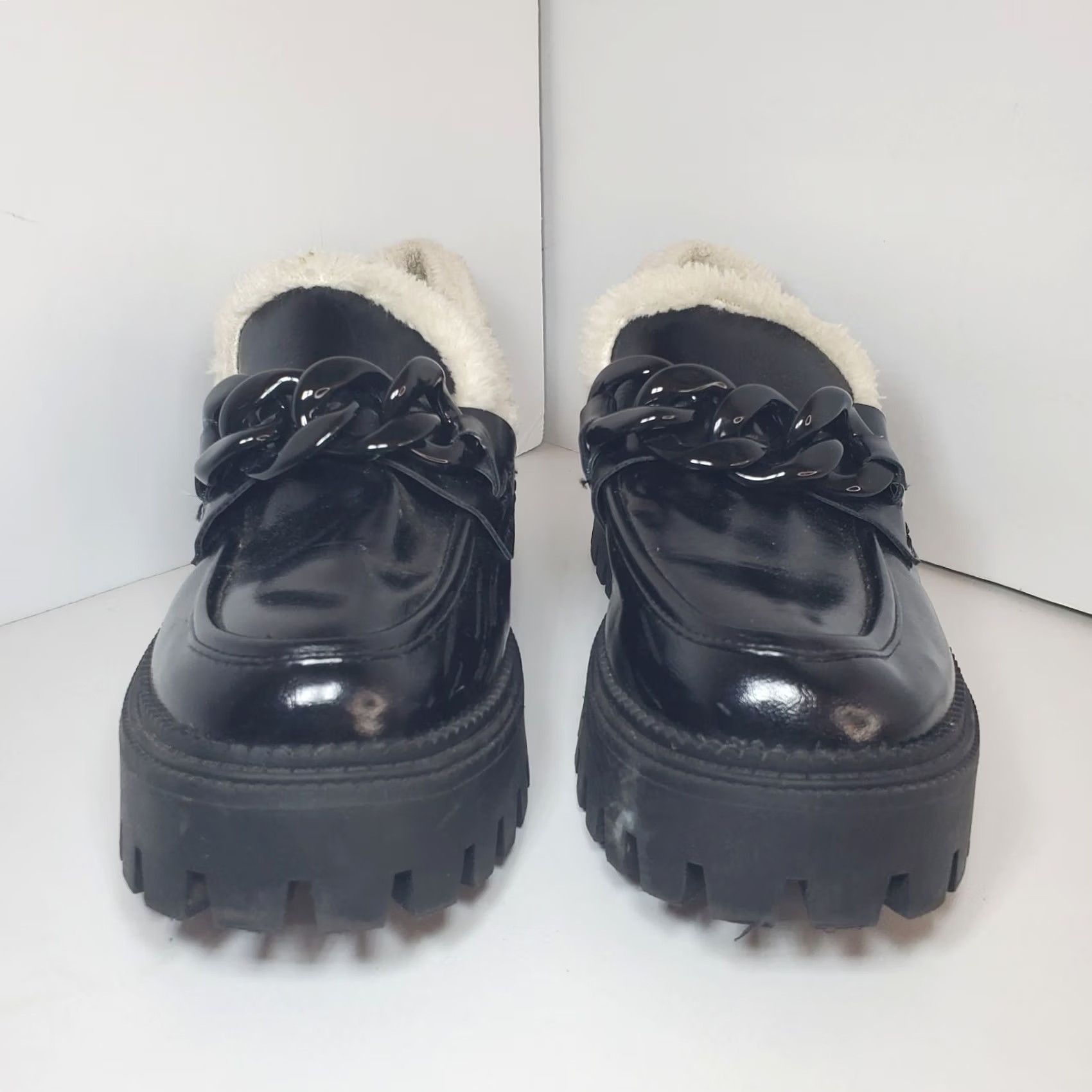 Dolce Vita Dolce Vita Loafer Womens Black Chunky Sole Patent Leather Loafers Size US 9 / IT 39 - 4 Thumbnail