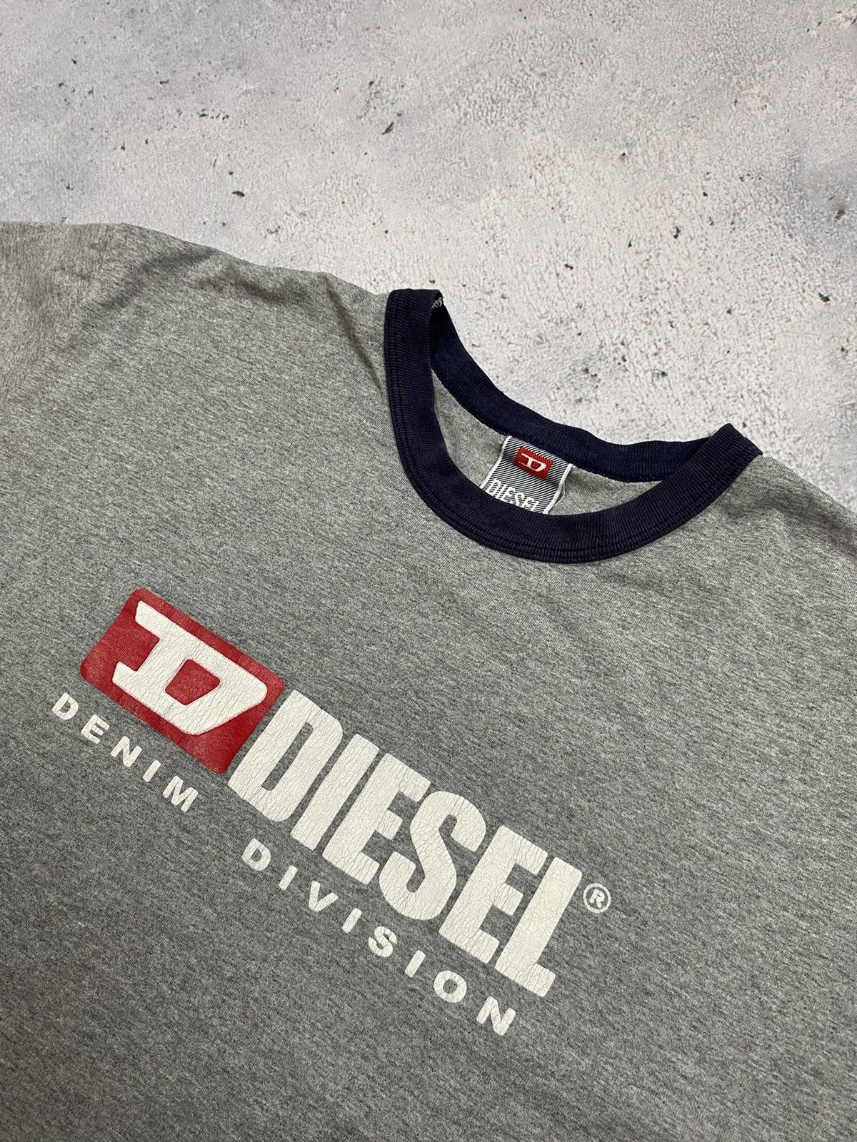 Diesel Diesel t shirt big center logo vintage Rare Size US L / EU 52-54 / 3 - 2 Thumbnail