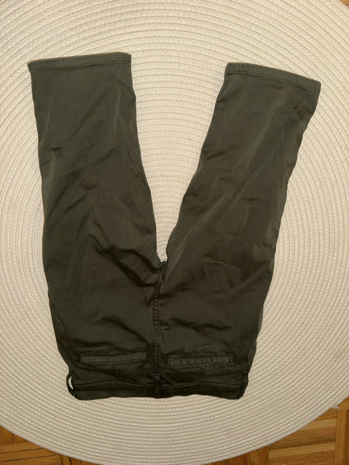 Madewell Madewell The '90s Capri Pant in Garment-Dyed Sateen Size 25" / US 0 / IT 36 - 9 Thumbnail