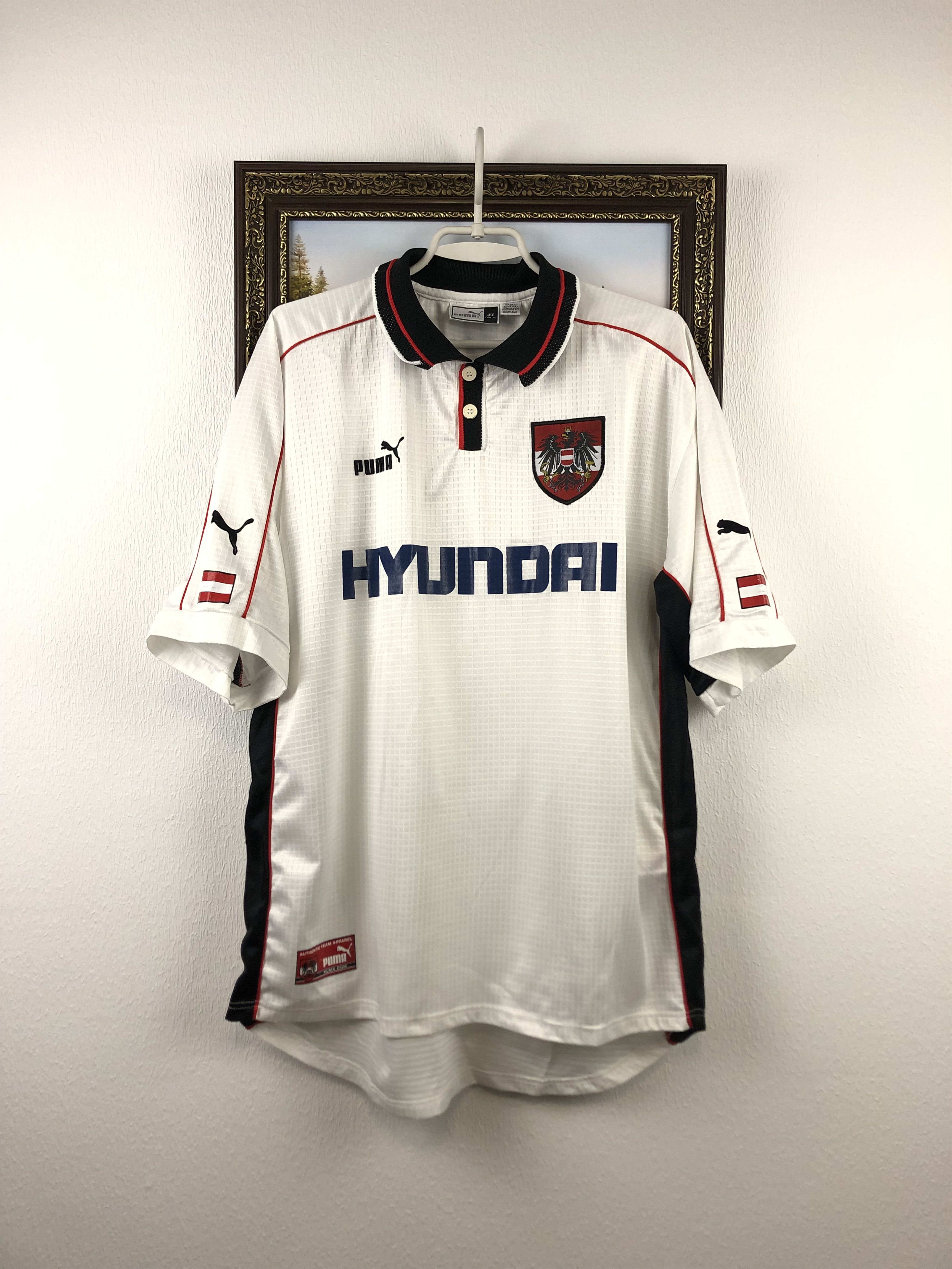 image of Austria Home Football Shirt 1998 Soccer Jersey Puma in White, Men's (Size XL)