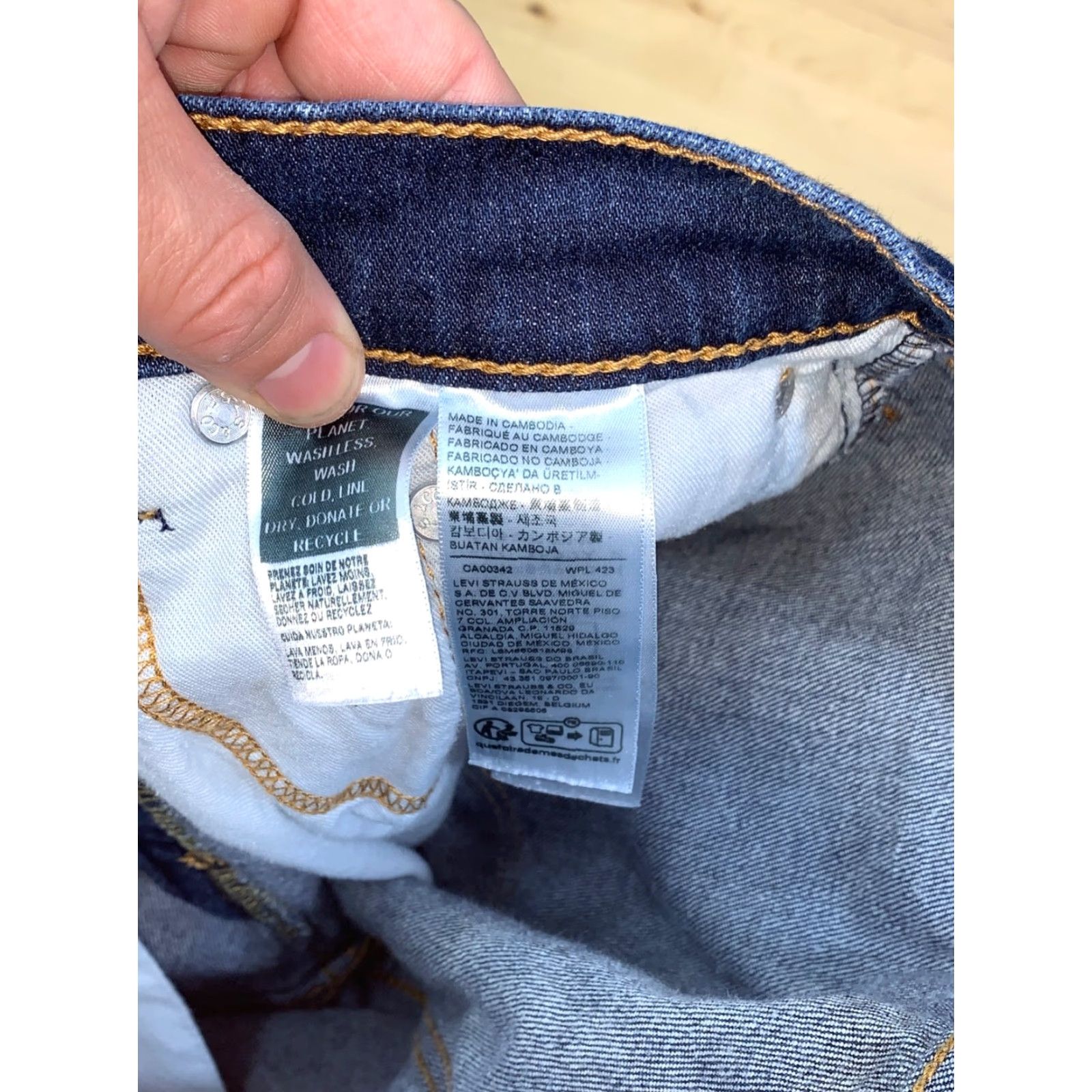 Levi's Levi's 505 Jeans Mens 30x30 Denim Straight Leg Blue Dark Indigo 5-Pocket Regular Fit Vintage No Size US 30 / EU 46 - 2 Thumbnail