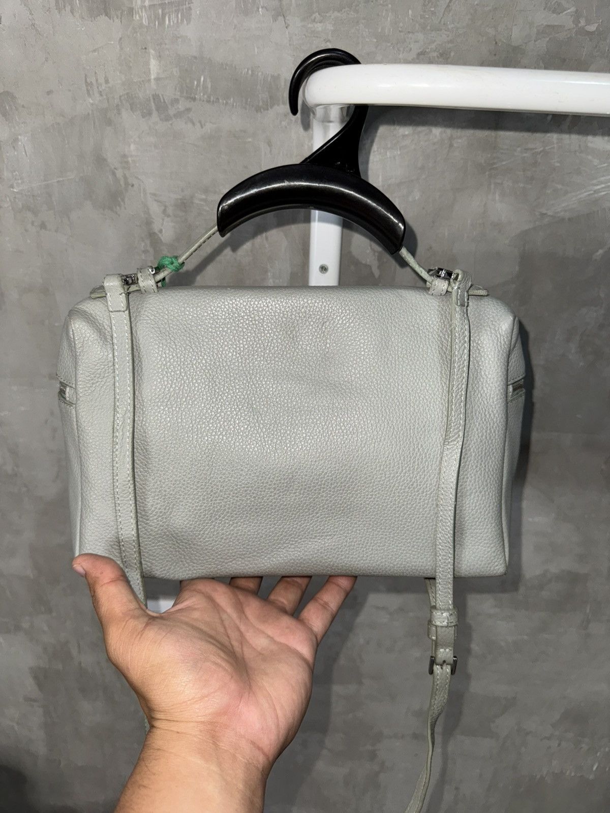 Loro Piana Loro Piana Extra Pocket 2 way Leather Bag Size ONE SIZE - 7 Thumbnail