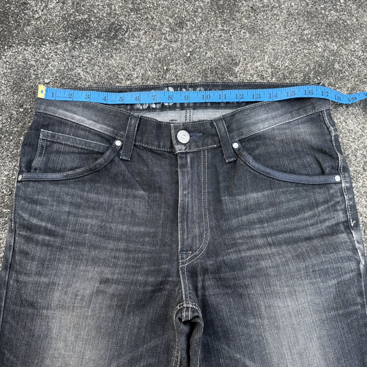 Edwin VINTAGE EDWIN BLACK FADED RIPPEP JEAN PANTSA Size US 34 / EU 50 - 6 Thumbnail
