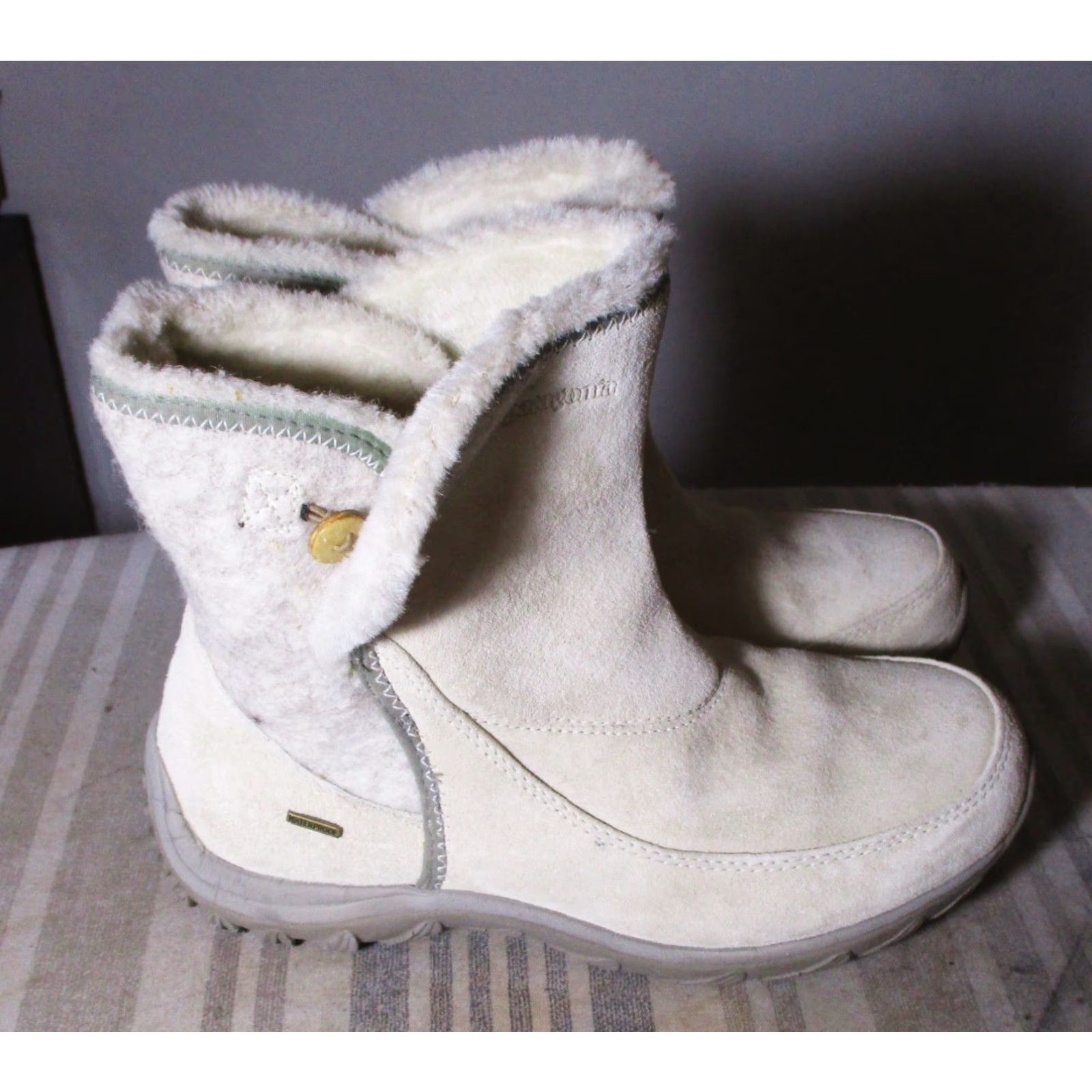 Patagonia VINTAGE is not applicable; use Patagonia Boots Beige Promaloft Polartec Women’s 5.5 USA Leather Primaloft Lined Ankle Boot Size US 6 / IT 36 - 2 Thumbnail