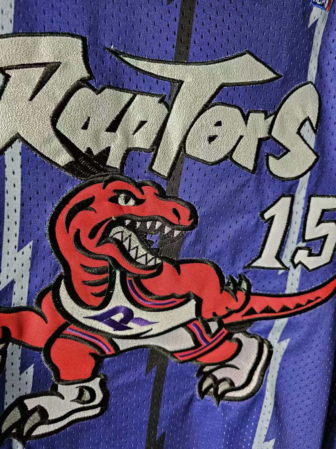 NBA Toronto Raptors #15 Vince Carter Jersey Size US L / EU 52-54 / 3 - 4 Thumbnail