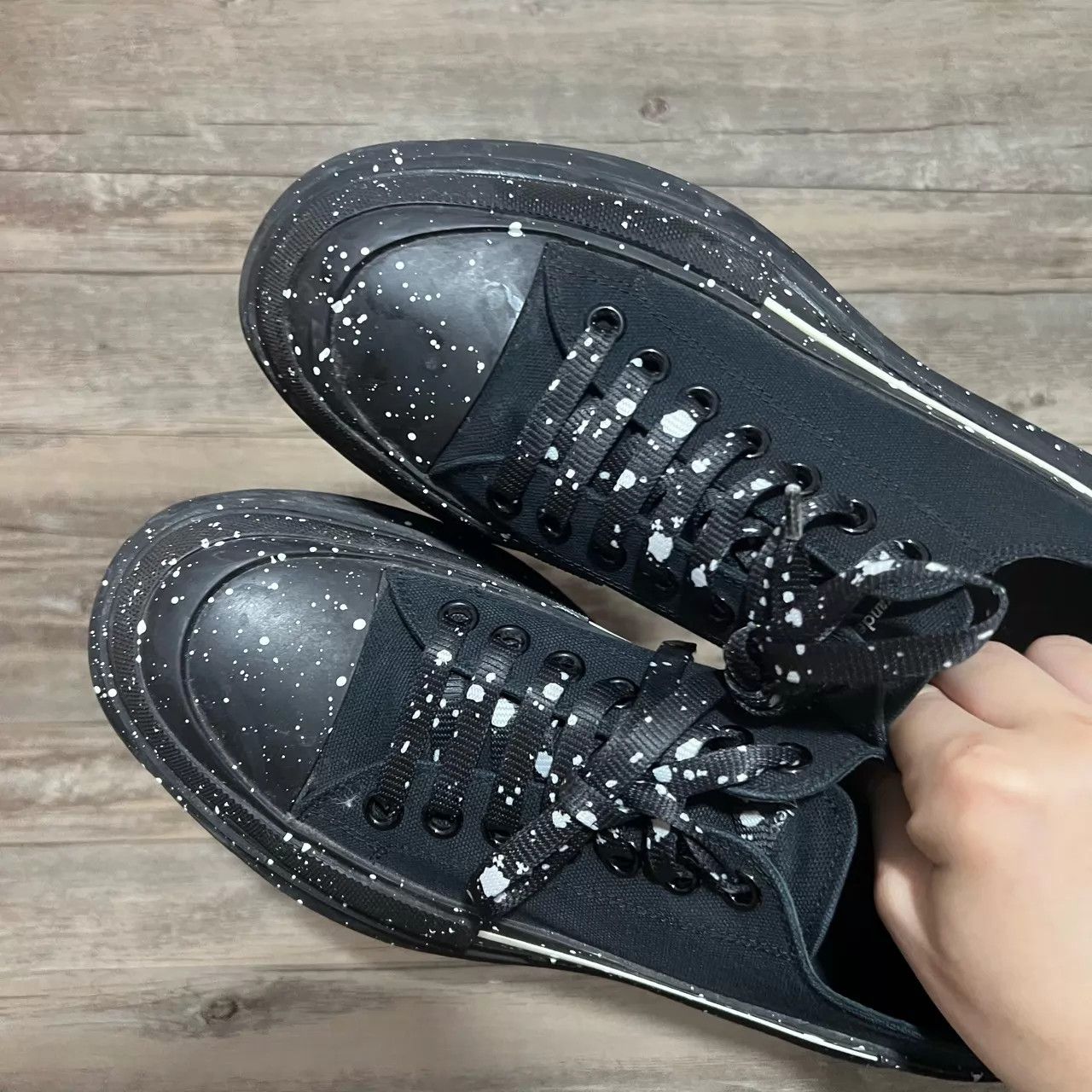 Alexander McQueen Alexander McQueen black & white splatter print 44 Size US 11 / EU 44 - 5 Thumbnail