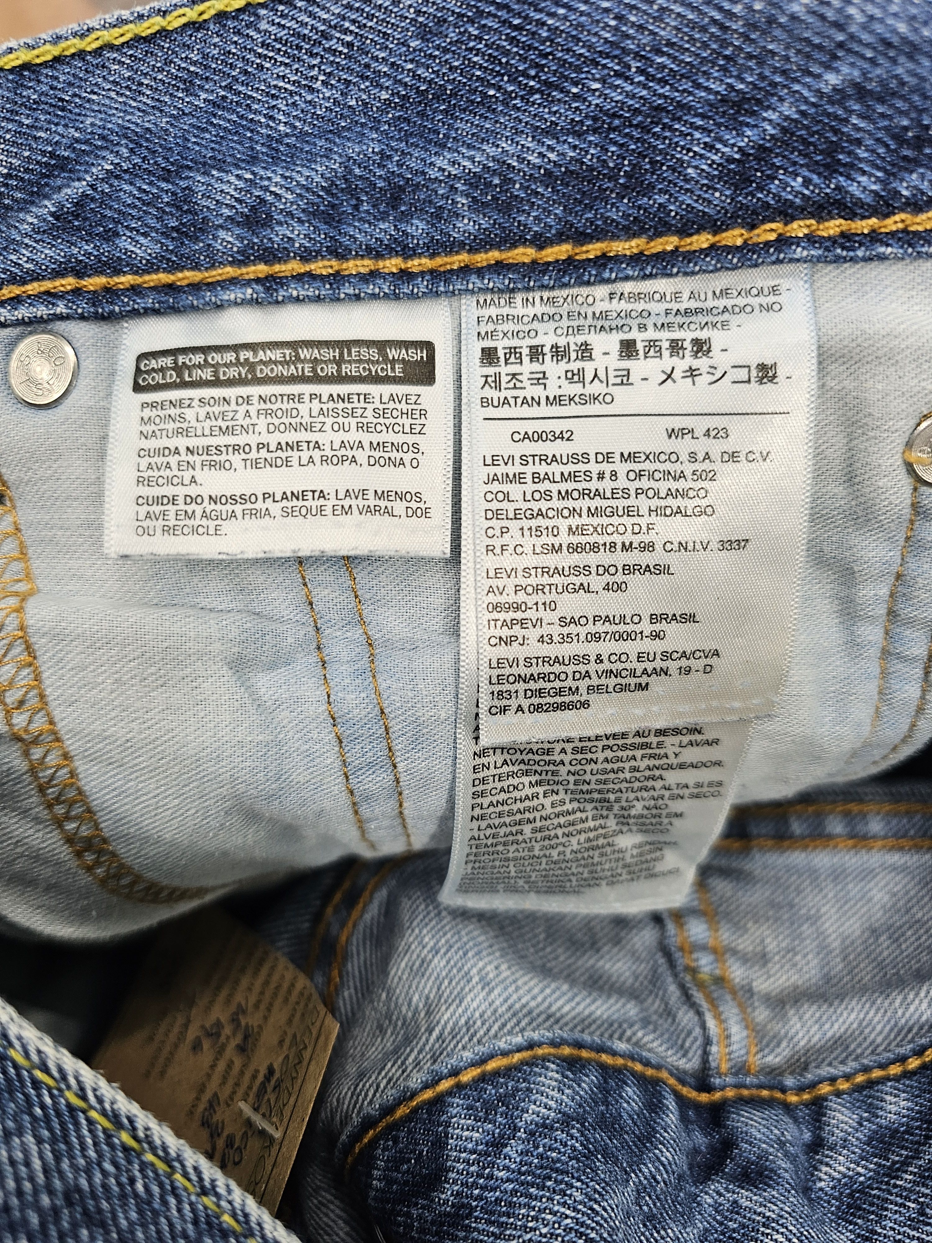 Levi's Vintage Clothing Vtg LEVIS 505 Faded Stain Cropped Blue Jeans 33X29 L0510 Size US 33 - 13 Thumbnail