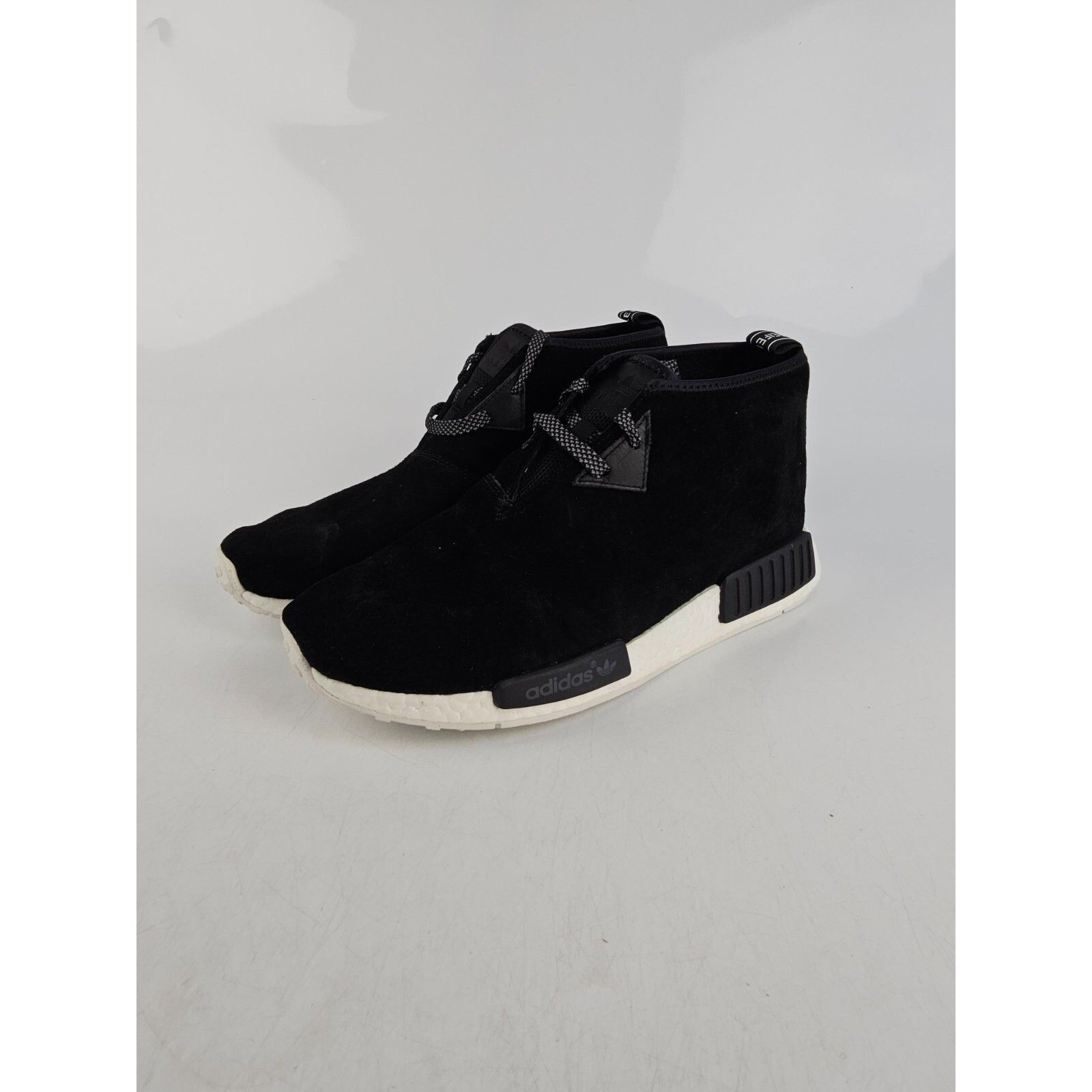 adidas gazelle silver green womens Star Wars x Nanzuka x adidas Star Wars x Nanzuka x adidas NMD R1 Darth  Vader IE6000