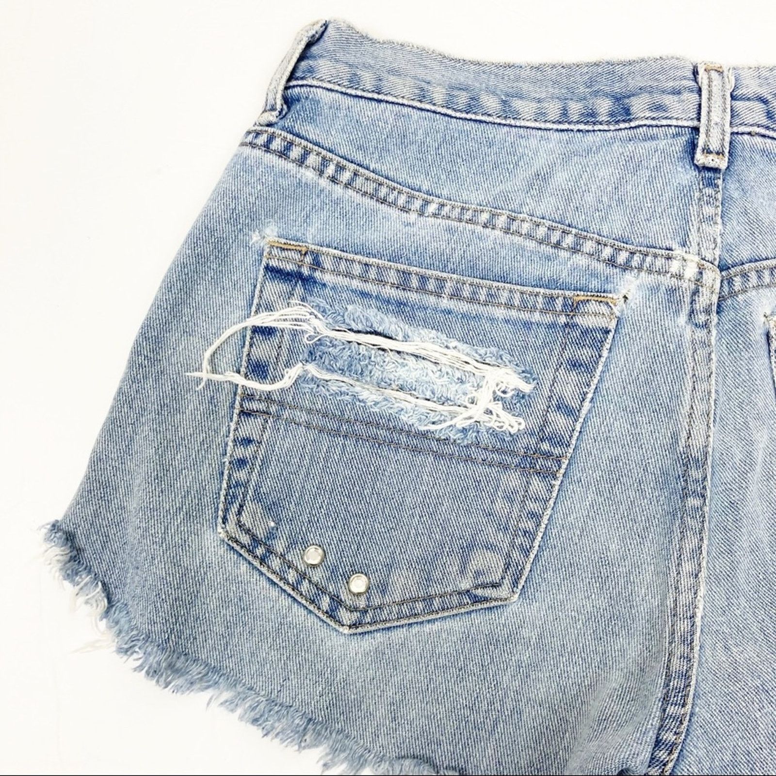 Tommy Hilfiger Vintage Tommy Hilfiger Cut Off Distressed Jean Shorts Sz 29 Size 29" - 7 Thumbnail