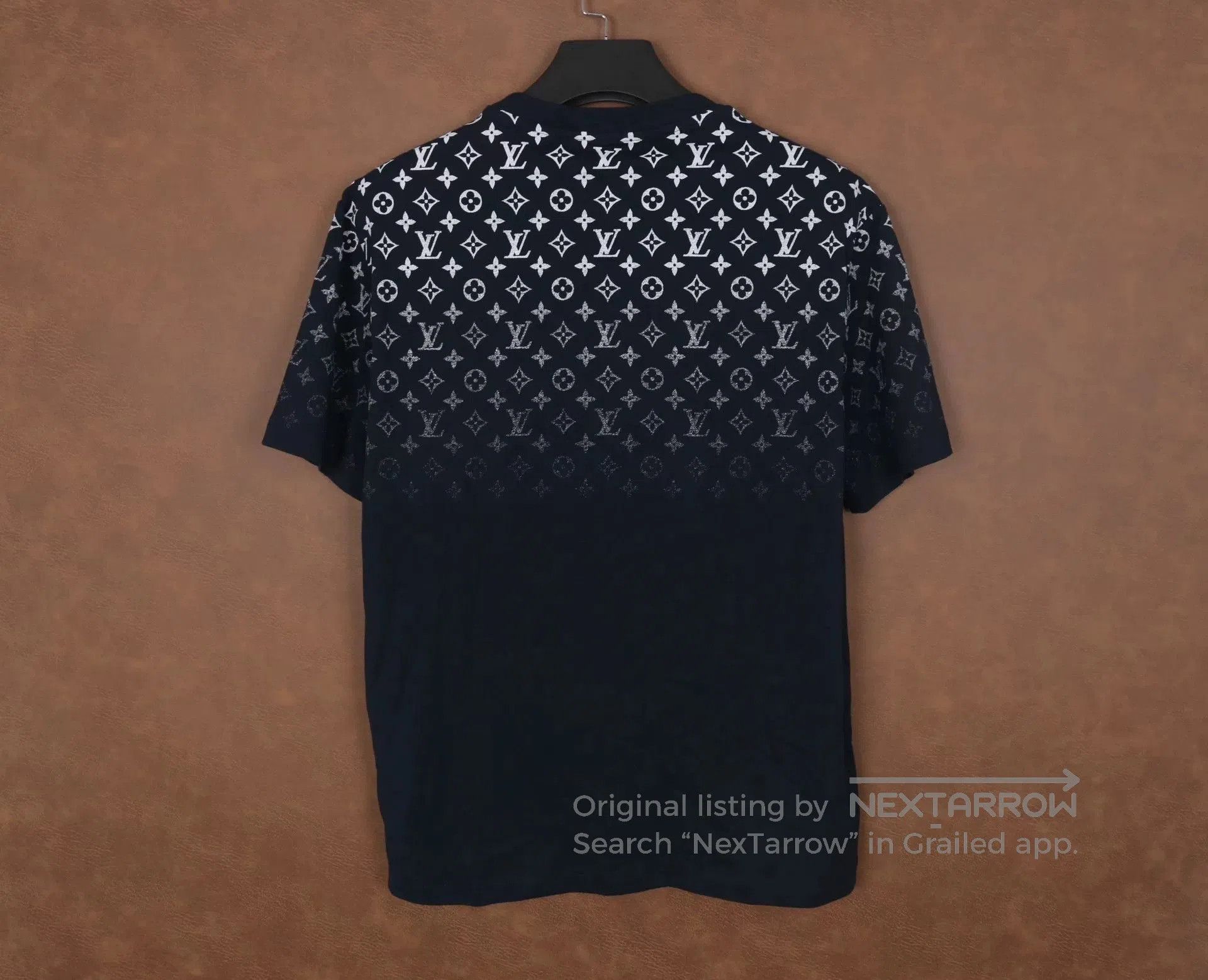 Louis Vuitton Louis Vuitton Gradient Logo Cotton T-shirt. Size US L / EU 52-54 / 3 - 3 Thumbnail