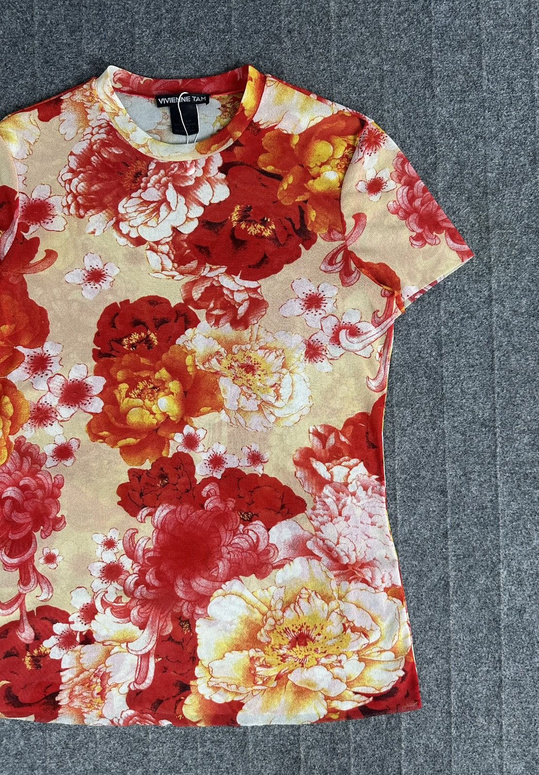 レア 90's VIVIENNE TAM 総柄グラデーショントップス Vivienne Tam - 90's Floral All Over Print - Mesh Tops