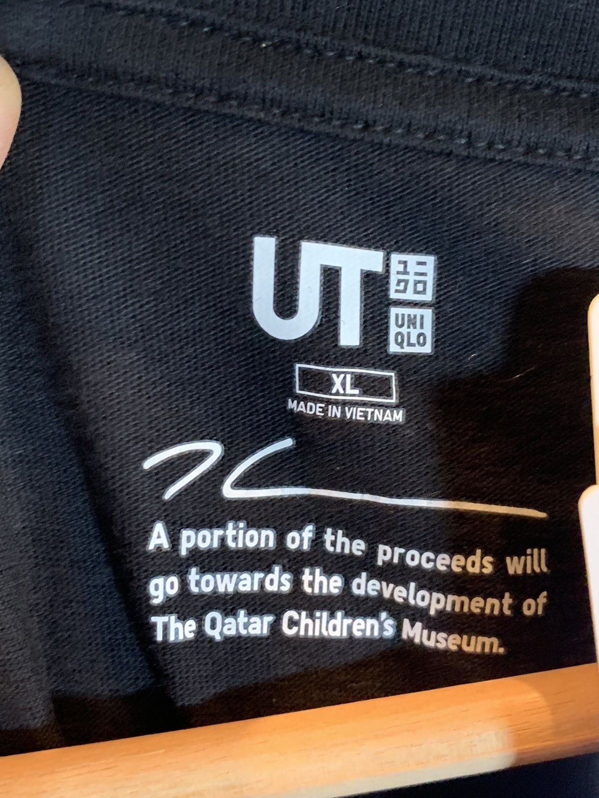 Designer × Uniqlo *RARE* Jeff Koons Rabbit 1986 Art Museum Figure Uniqlo Shirt Size US XL / EU 56 / 4 - 8 Thumbnail