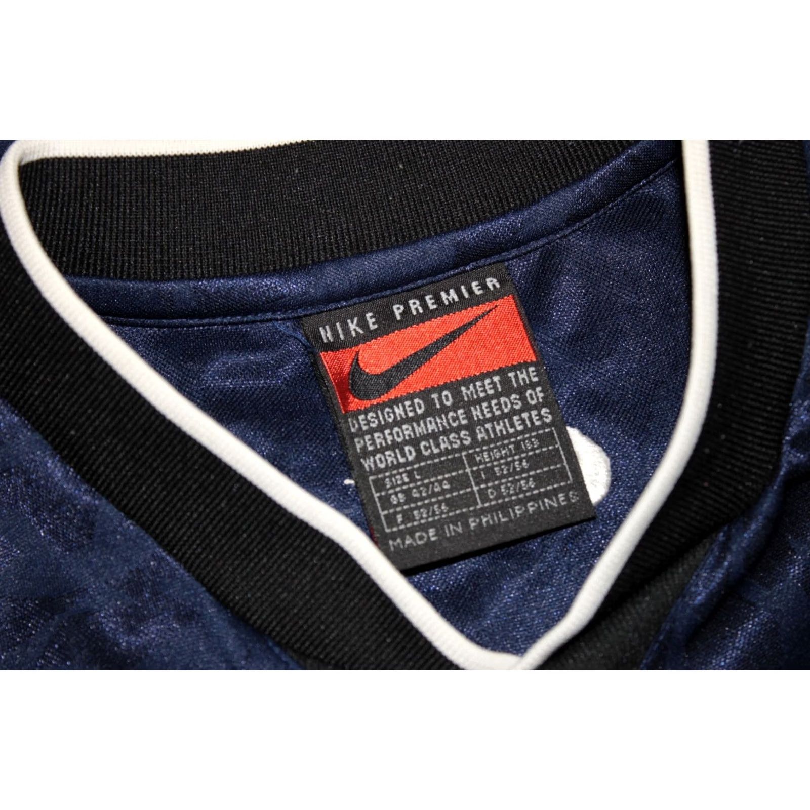 Nike VINTAGE Nike 90's mens football shirt Blue Size L Size US L / EU 52-54 / 3 - 6 Thumbnail