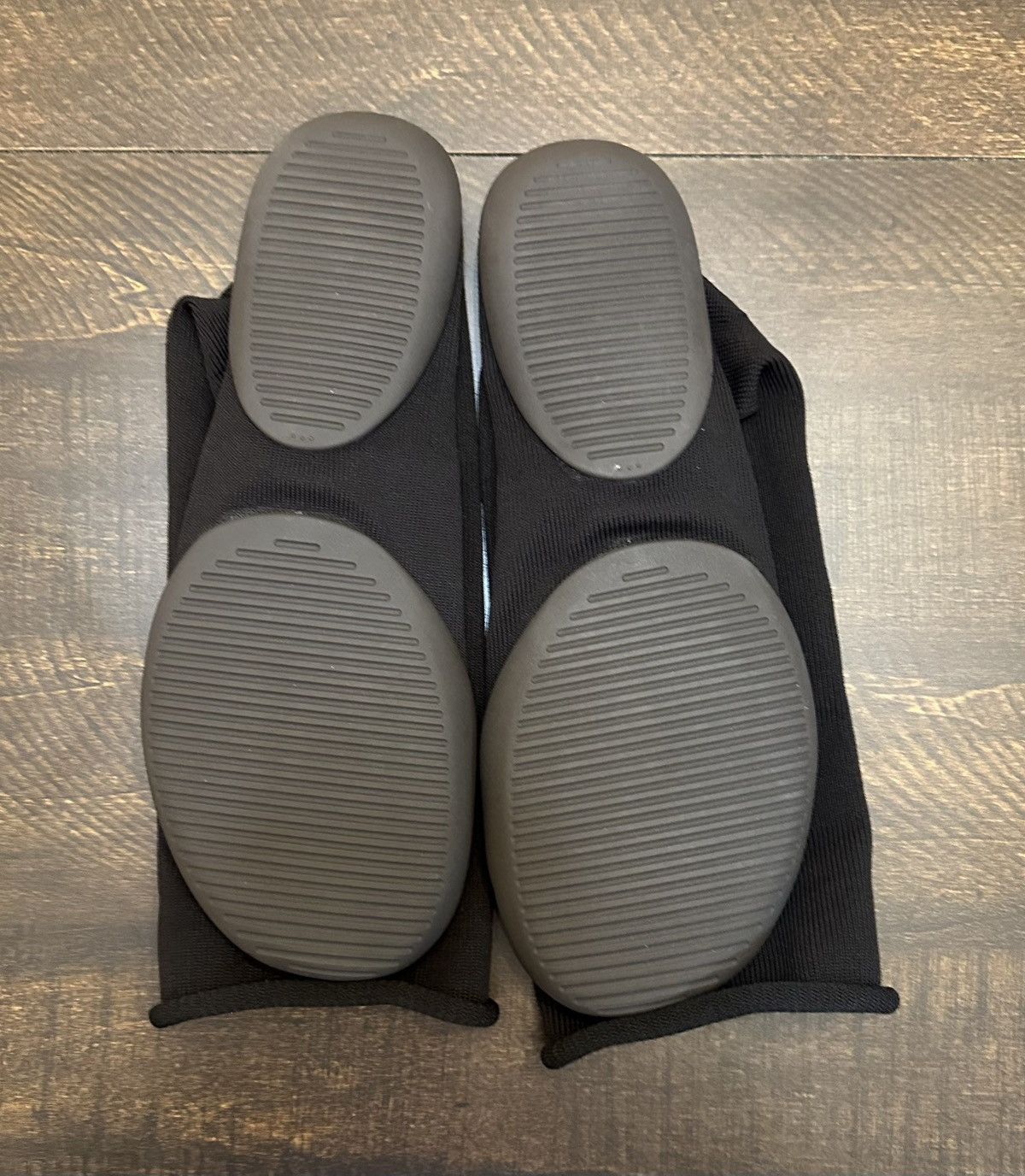 Yeezy Size 3 - Yeezy Pods Size 10-13-Excellent Condition Size US 10 / EU 43 - 4 Thumbnail