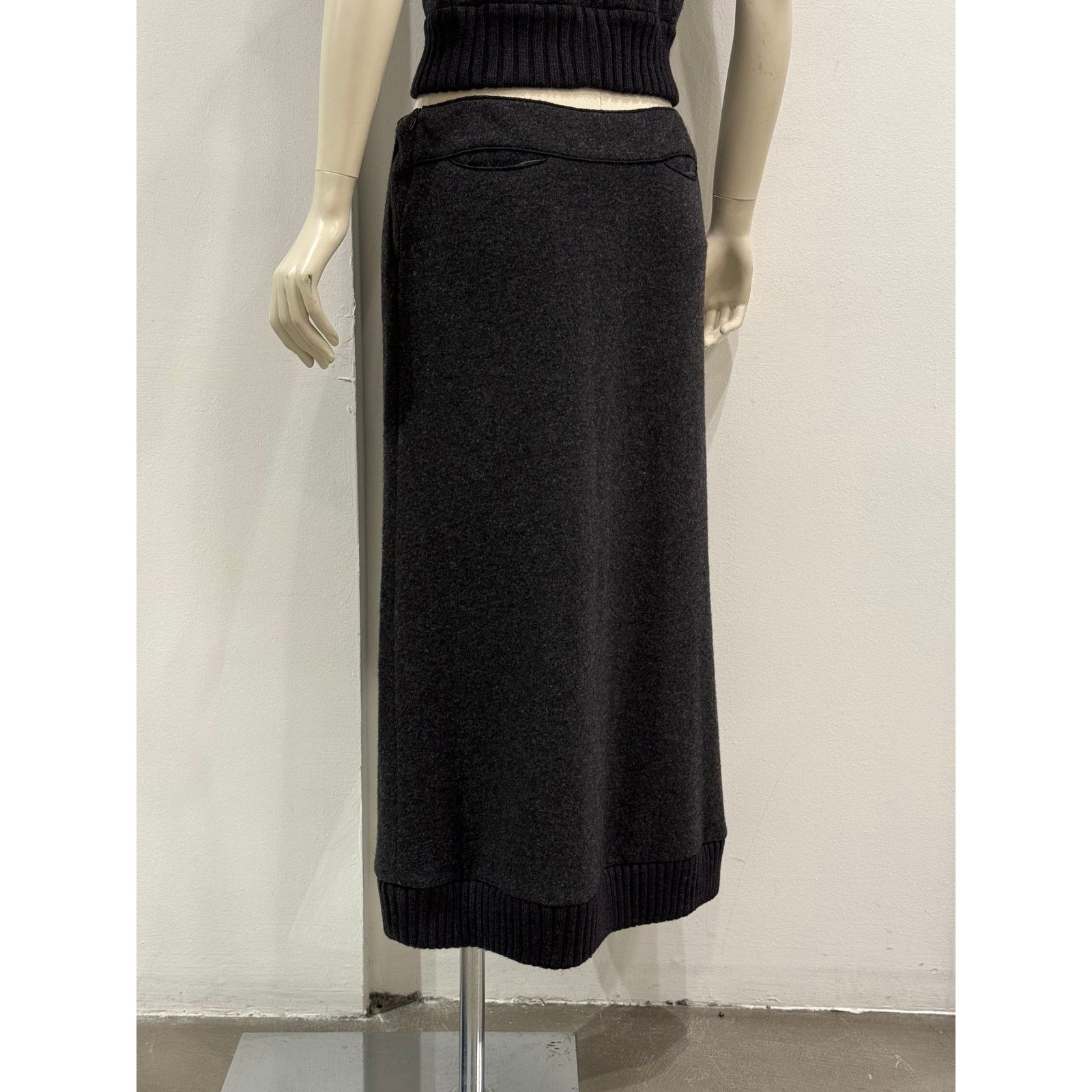 Miu Miu 2000s Miu Miu full set with long skirt Size M / US 6-8 / IT 42-44 - 10 Thumbnail
