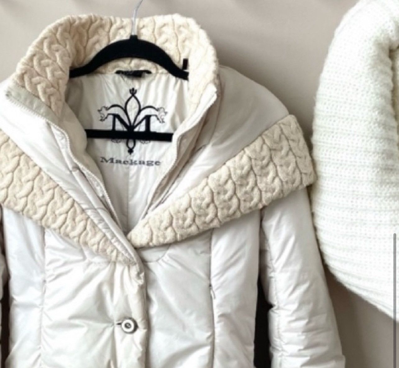 Mackage MACKAGE puffer jacket Xs luxury jacket w cable knit sweater Size XS / US 0-2 / IT 36-38 - 5 Thumbnail