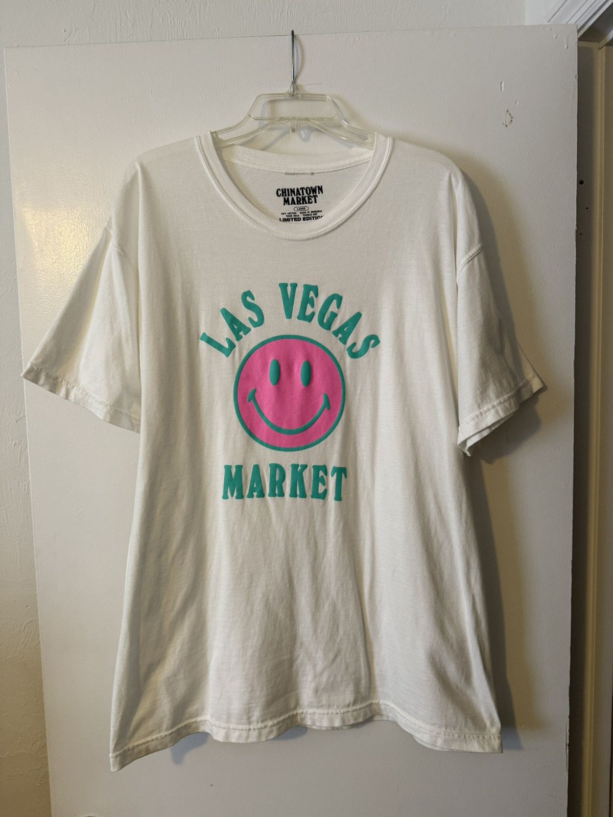 Market Chinatown Market × DAY N VEGAS SMILEY TEE Size US L / EU 52-54 / 3 - 1 Thumbnail
