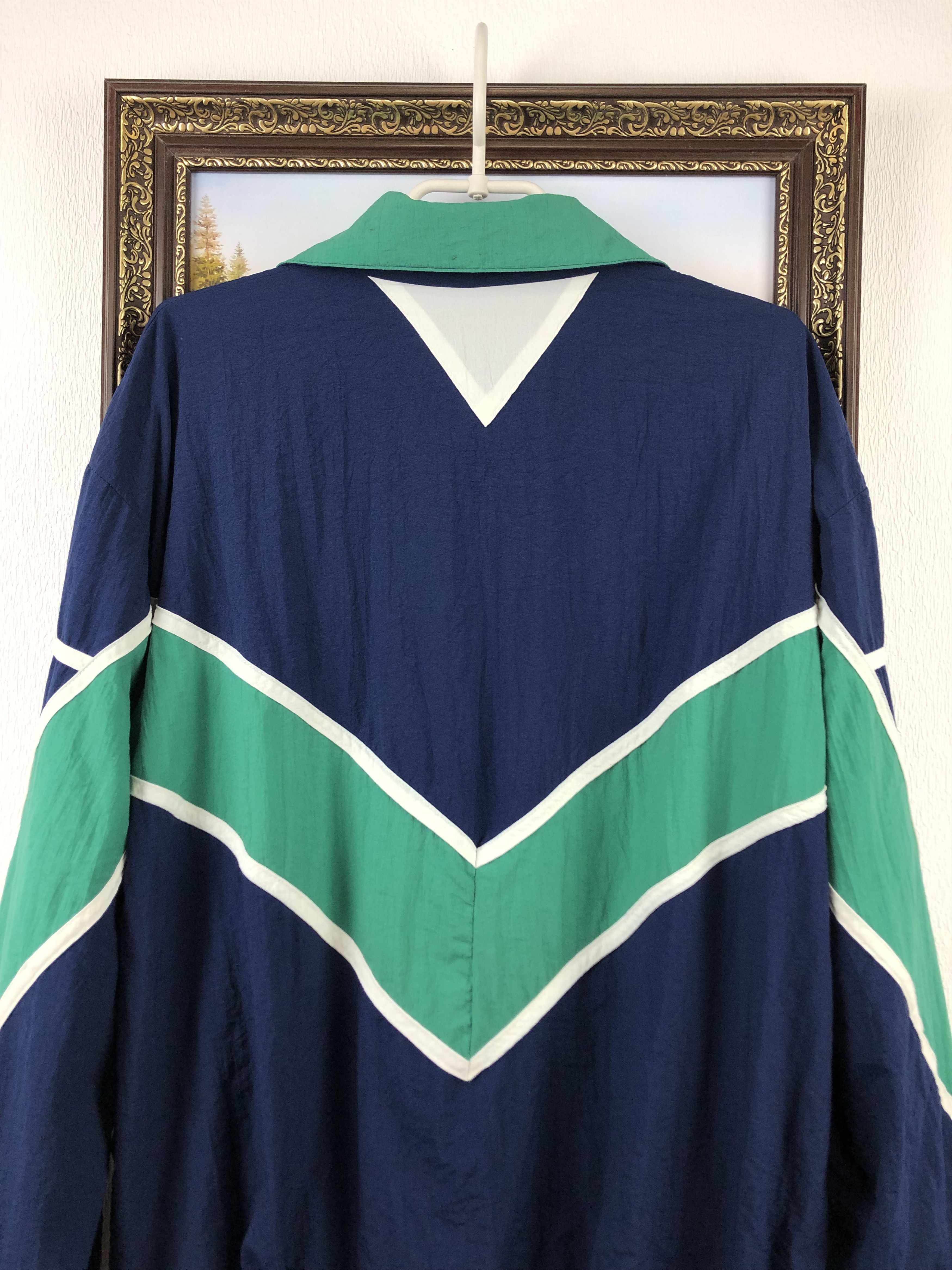 Vintage Vintage Ireland Rugby Tracksuit Suit Jacket Pants Rare Hype Size US L / EU 52-54 / 3 - 14 Thumbnail