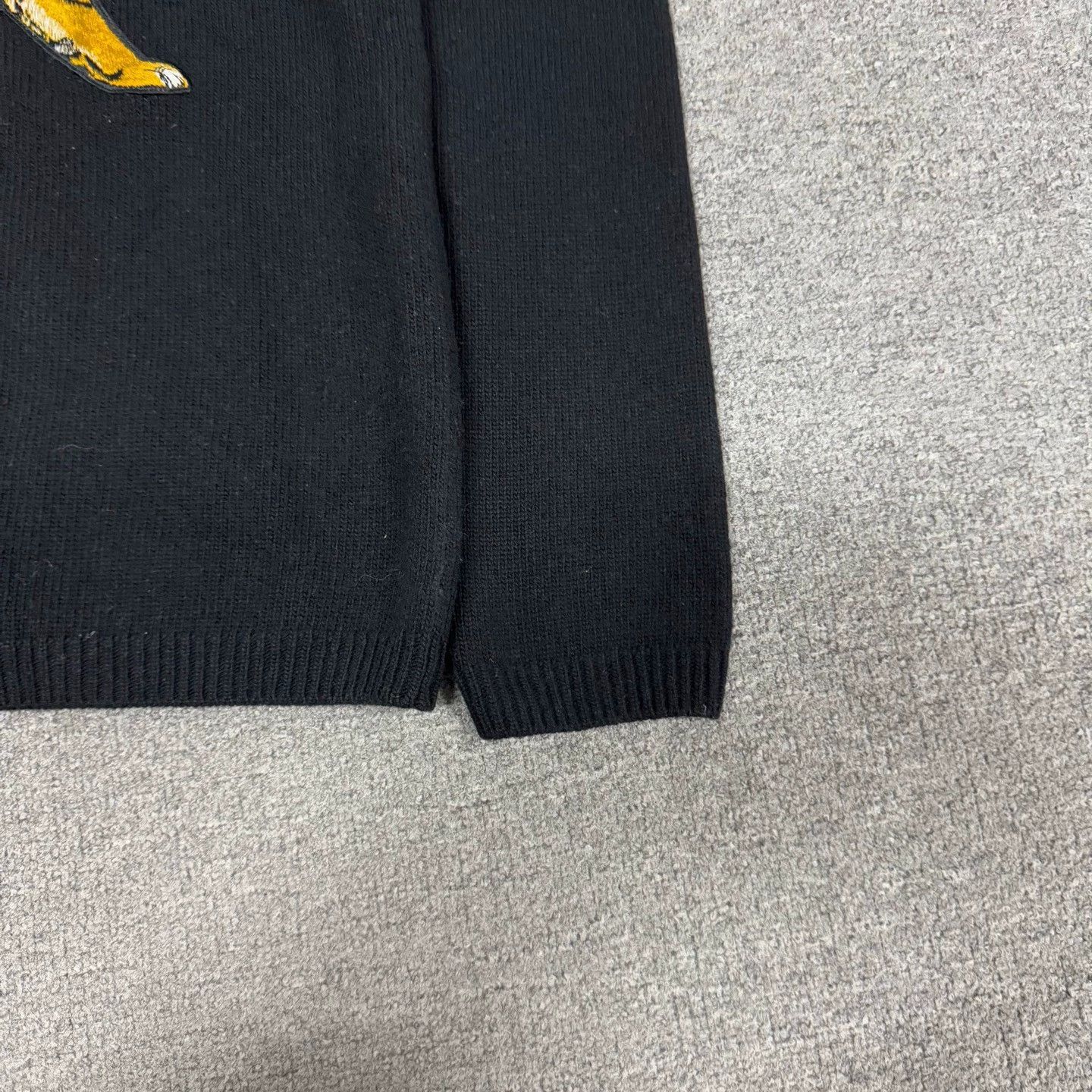 Gucci Gucci Tiger Knit Sweater, 99% New, Size M Size M / US 6-8 / IT 42-44 - 4 Thumbnail