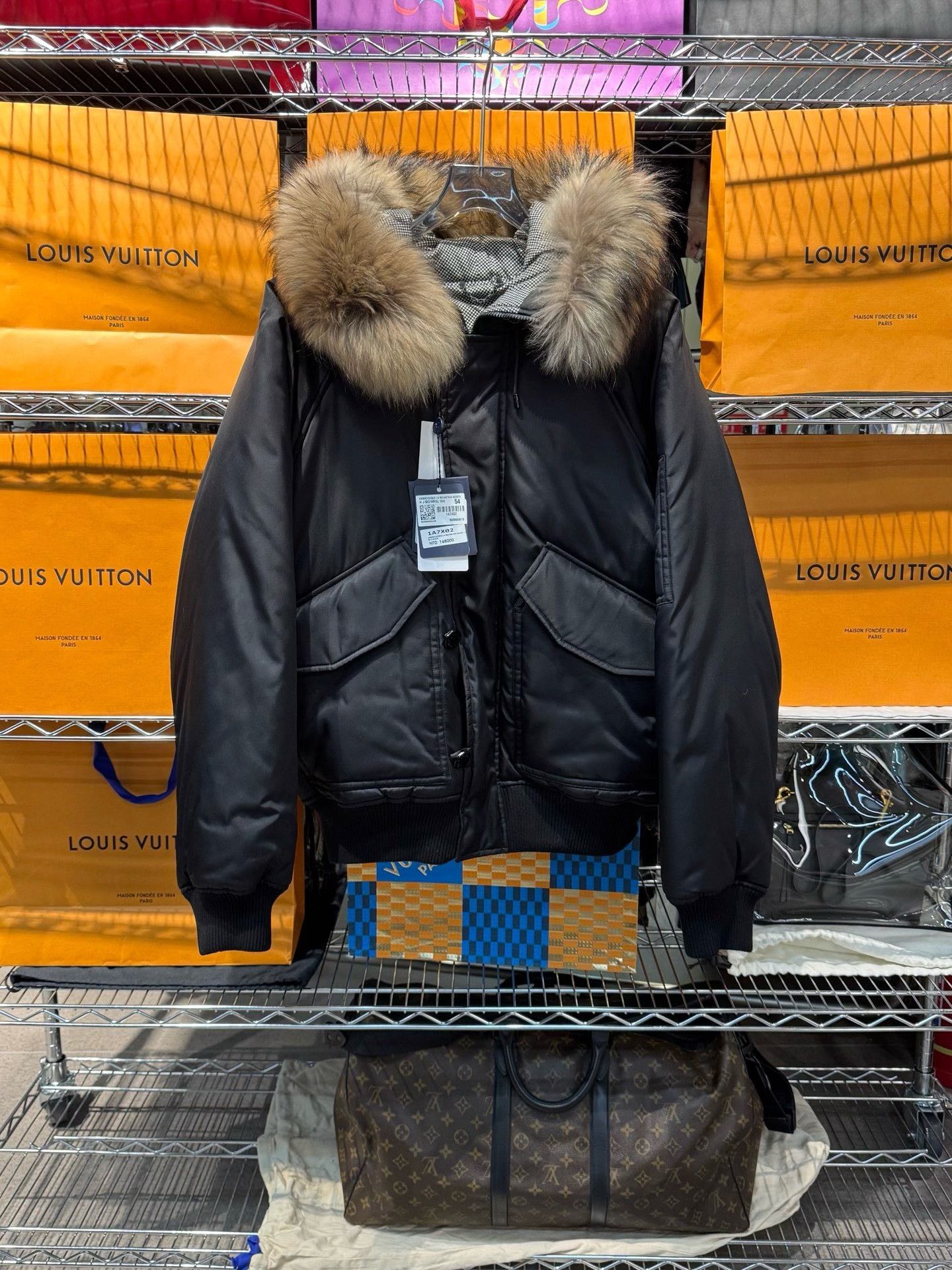 Louis Vuitton Louis Vuitton Light Jacket 54 Men Size US XXL / EU 58 / 5 - 1 Thumbnail