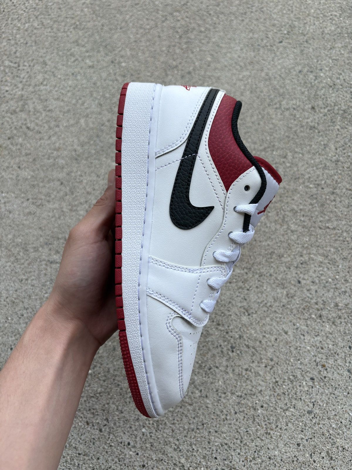 Jordan Brand 2021 Jordan 1 Low “White Gym Red” (GS) Size 5.5Y Size US 5.5 / EU 38 - 5 Thumbnail