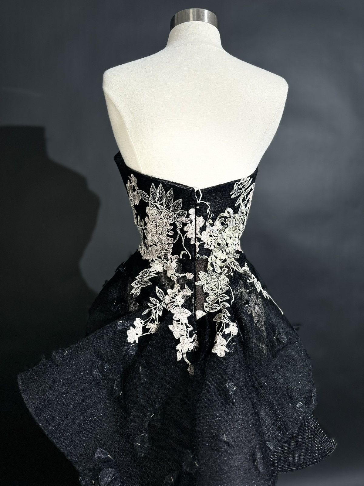 Marchesa Brand New US 6 MARCHESA Evening Gown Size M / US 6-8 / IT 42-44 - 6 Thumbnail