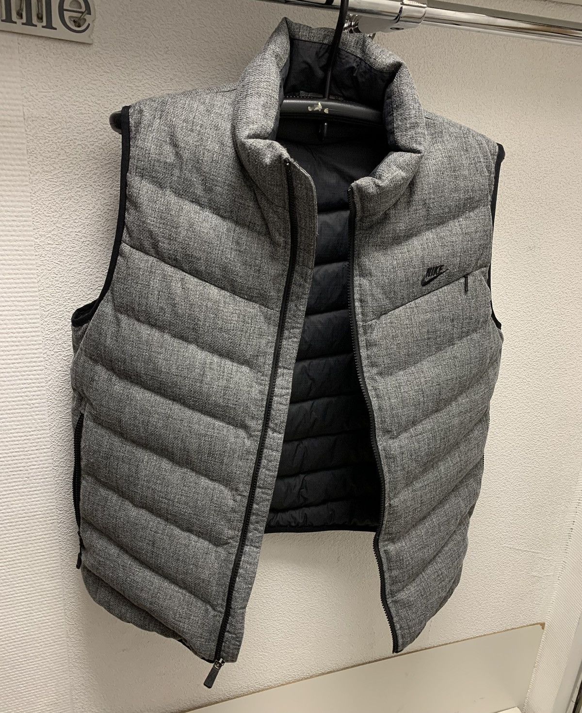 Nike Nike vintage puffer vest nylon L sz 2000th Size US L / EU 52-54 / 3 - 1 Thumbnail