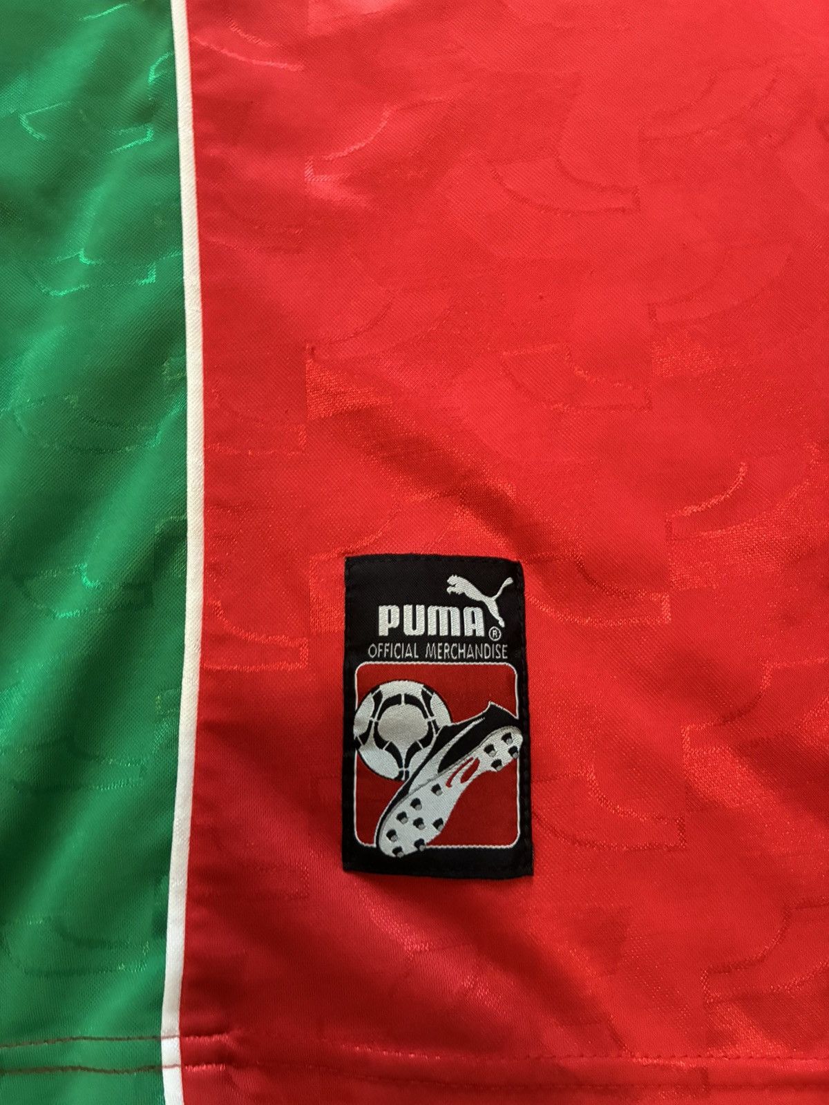 Puma 1998 Bulgaria Away Jersey Size US L / EU 52-54 / 3 - 3 Thumbnail
