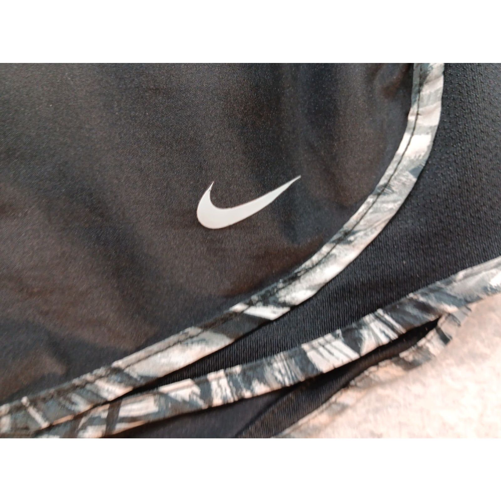 Nike Nike Athletic Dri Fit Tempo Running Shorts Womens S Black Size 28" / US 6 / IT 42 - 3 Thumbnail