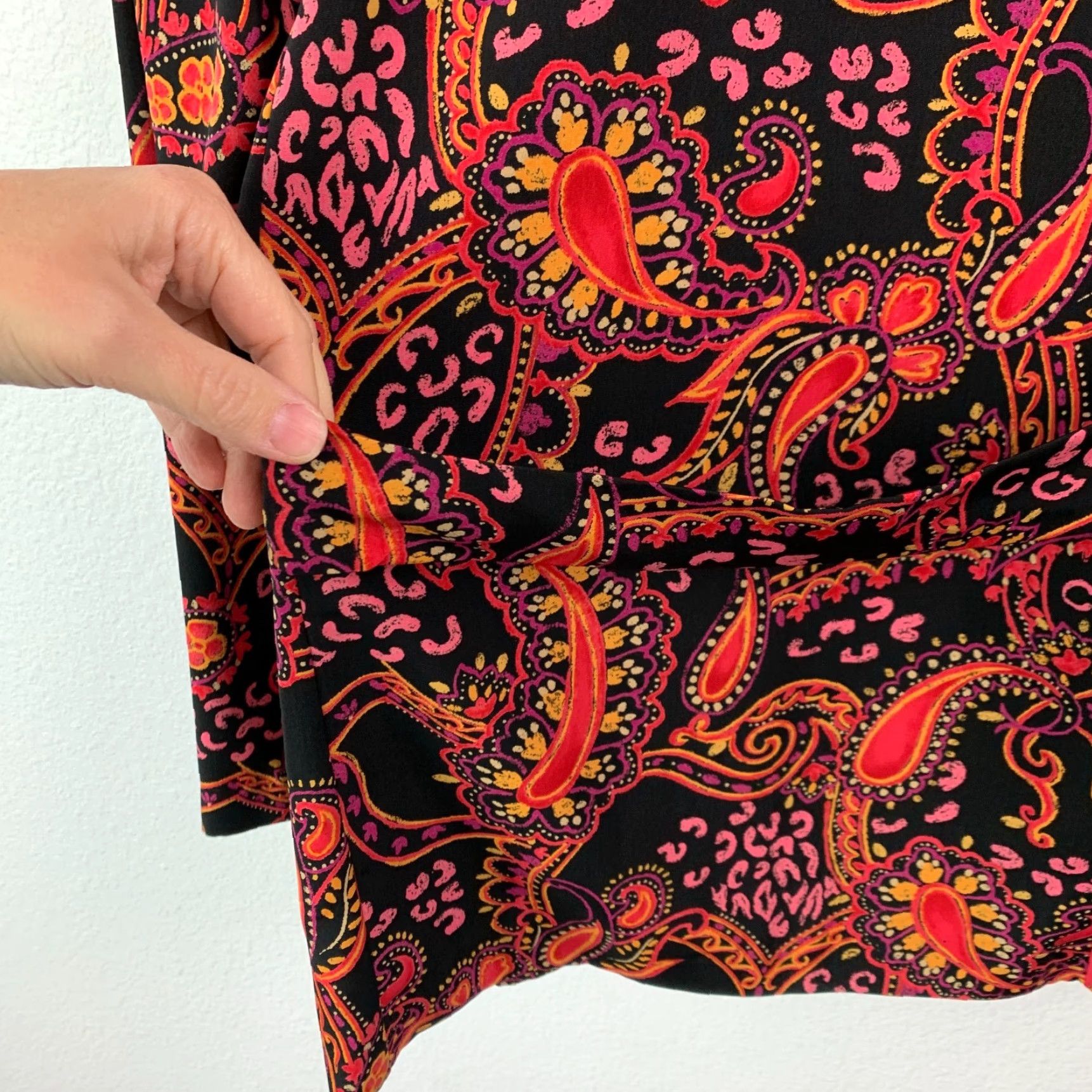 Vintage VINTAGE Fashion Bug Paisley Floral Shirt Blouse Womens 1X Black Long Sleeve Collared Buttoned Boho Size XL / US 12-14 / IT 48-50 - 7 Thumbnail