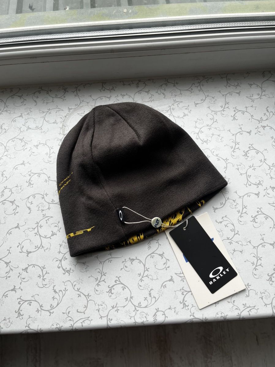 Oakley Piet Heavy Stretch Beanie Hat Reversible Dark Green