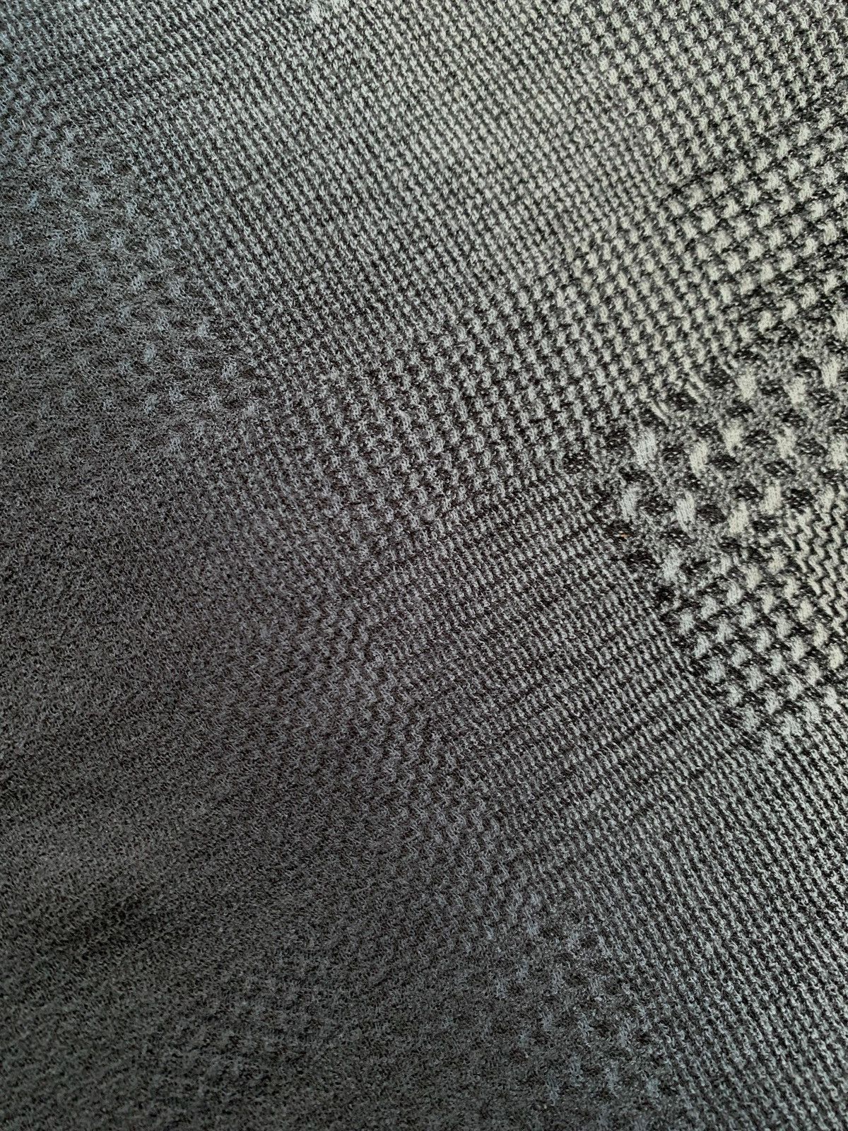 Yohji Yamamoto Gradient Patterned Ls Top Size US M / EU 48-50 / 2 - 4 Thumbnail