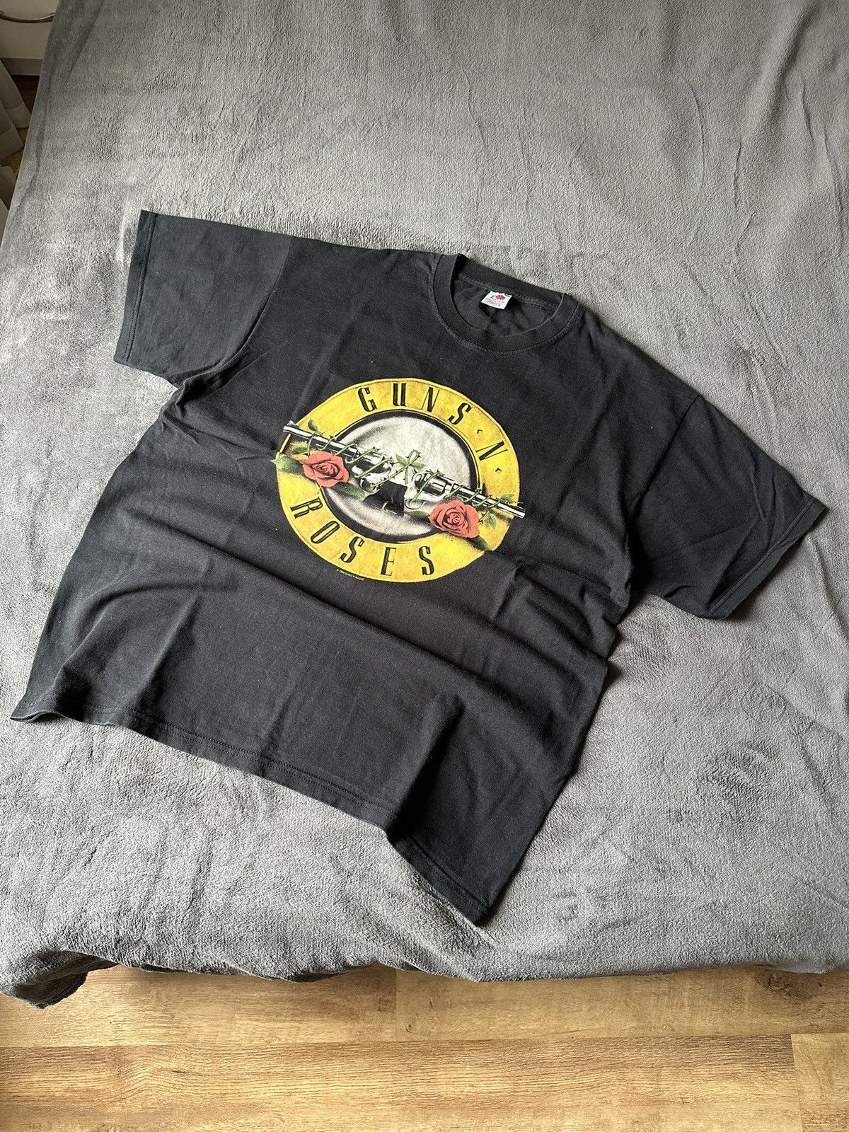Band Tees × Guns N' Roses × Vintage Guns N Roses 2004 Vintage Rock Band Tee Size US XL / EU 56 / 4 - 3 Thumbnail