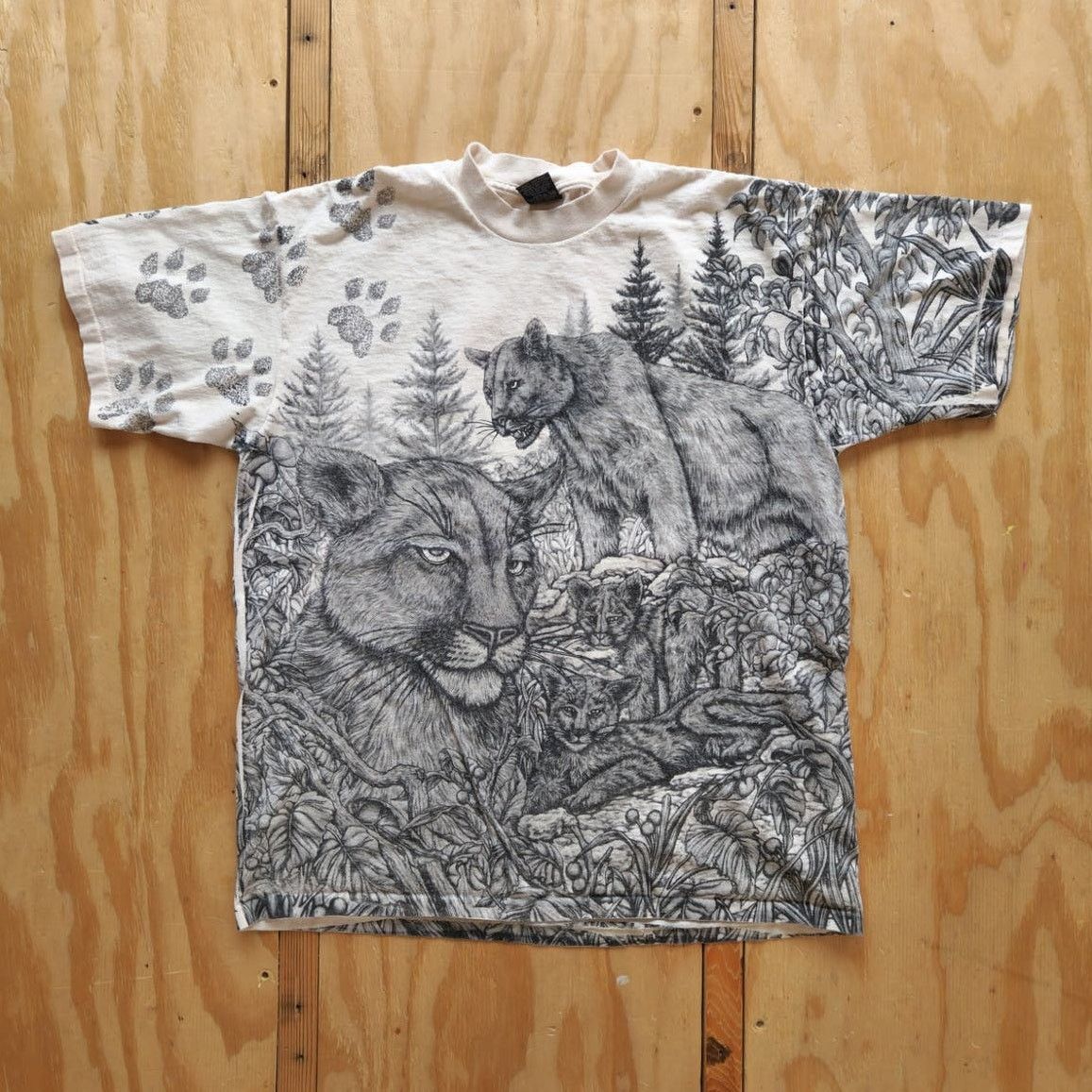 Vintage Vintage Nature All Over Mountain Lion Outdoors AOP Double Size US XL / EU 56 / 4 - 1 Thumbnail