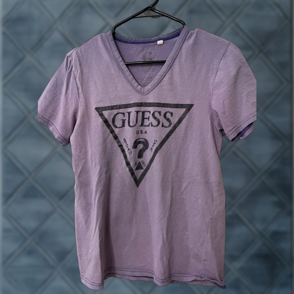 Guess VINTAGE GUESS Los Angeles T-Shirt Women's V-Neck Purple S Short Sleeve Angel 90s Mens Womens Girls Size S / US 4 / IT 40 - 1 Thumbnail
