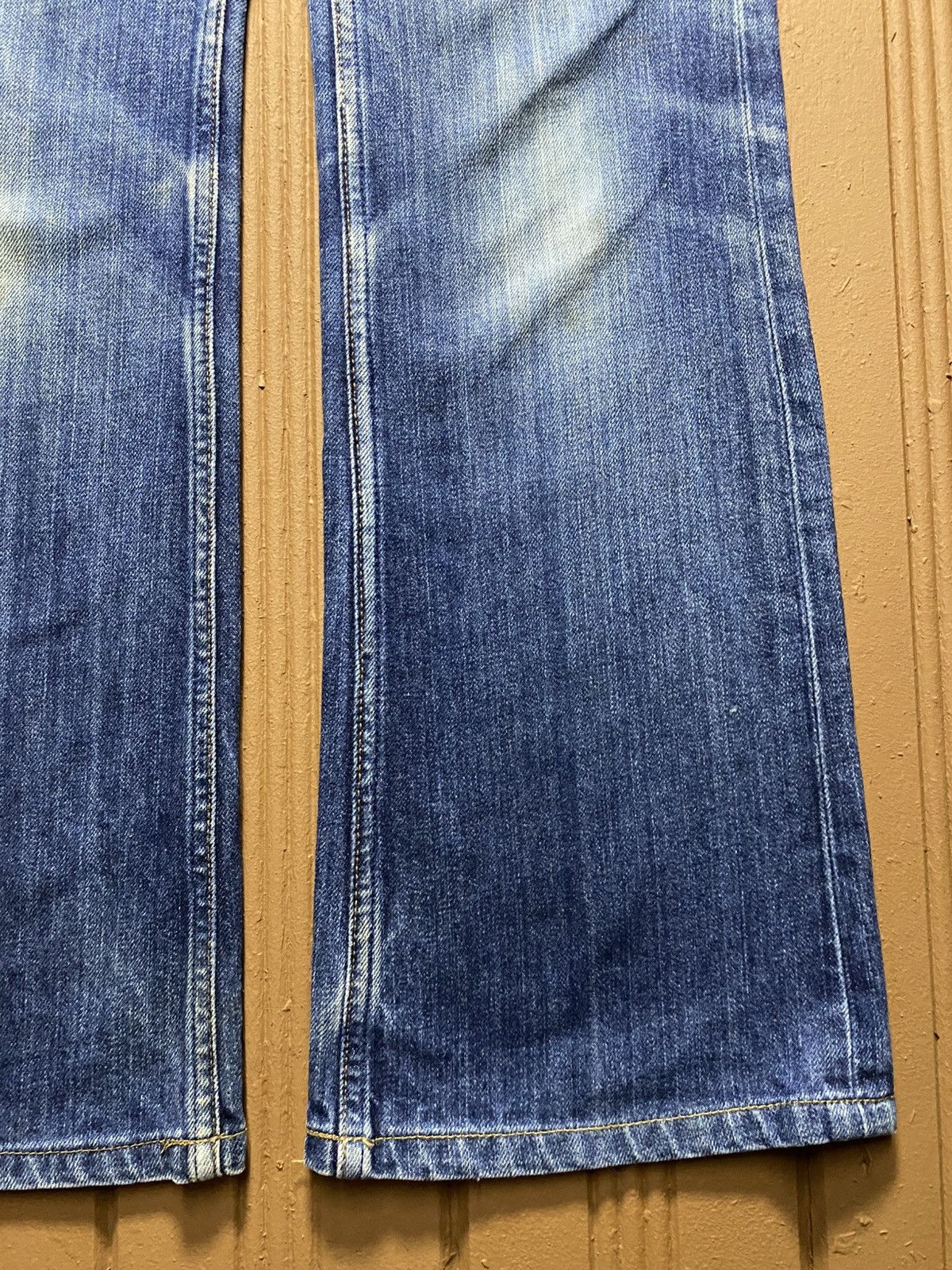 Levi's Vintage Clothing Vintage Levis 517 90’s Japan Blue Wash Flare Jeans Size US 28 / EU 44 - 8 Thumbnail
