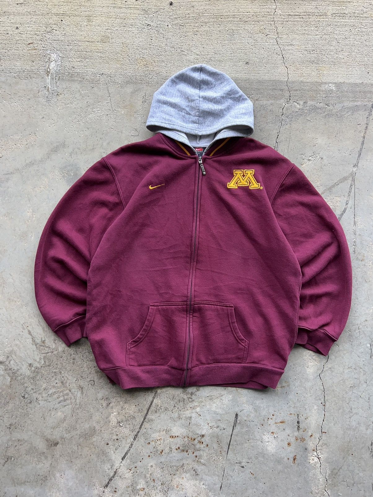 Nike Vintage 90s Nike Minnesota Zip Up Bomber Style Hoodie Size US L / EU 52-54 / 3 - 1 Thumbnail