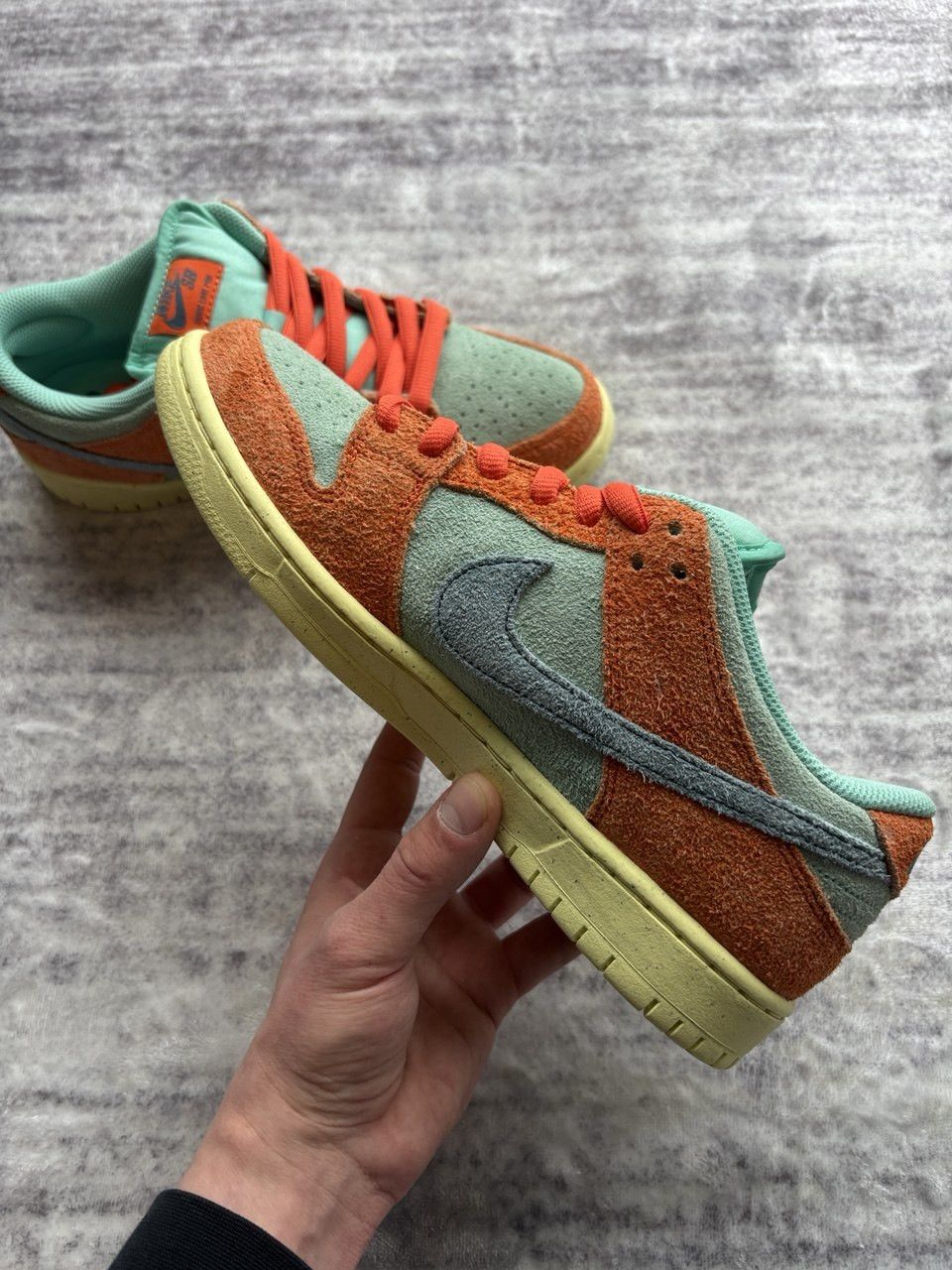 Nike SB Nike SB Dunk Low Orange and Emerald Rise Size US 8.5 / EU 41-42 - 7 Thumbnail