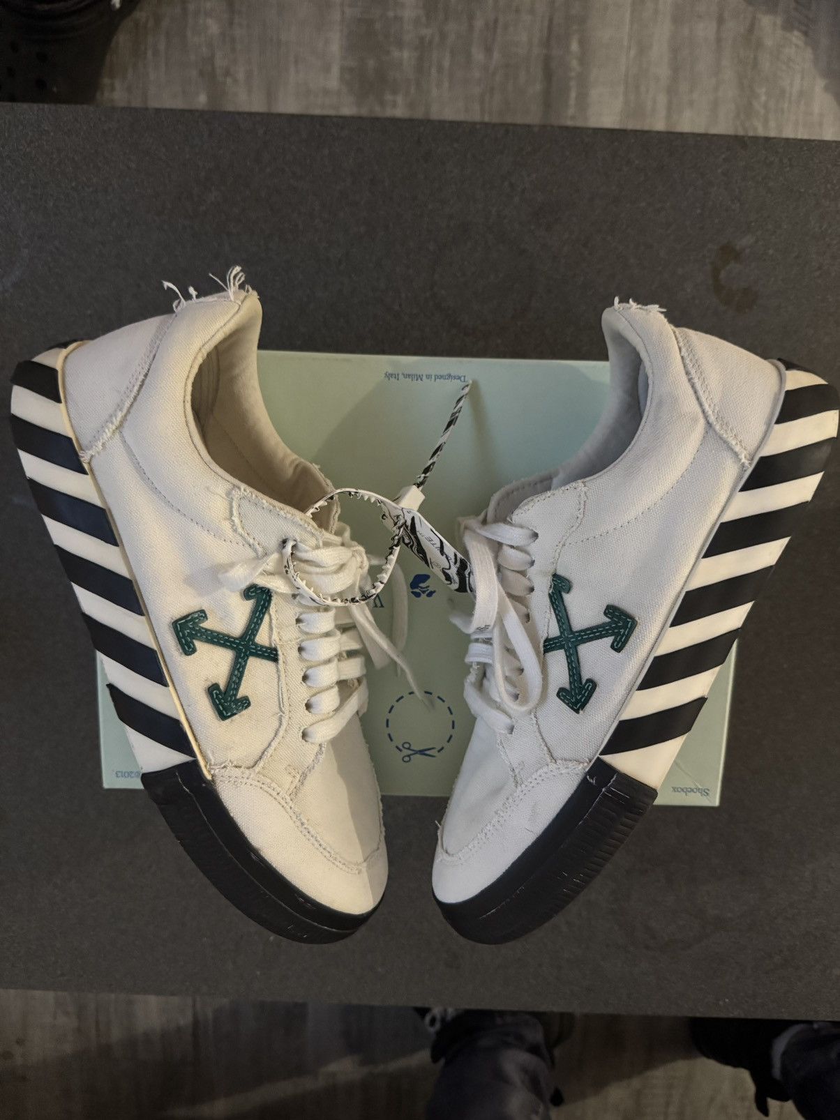 Off White Low Vulcanized