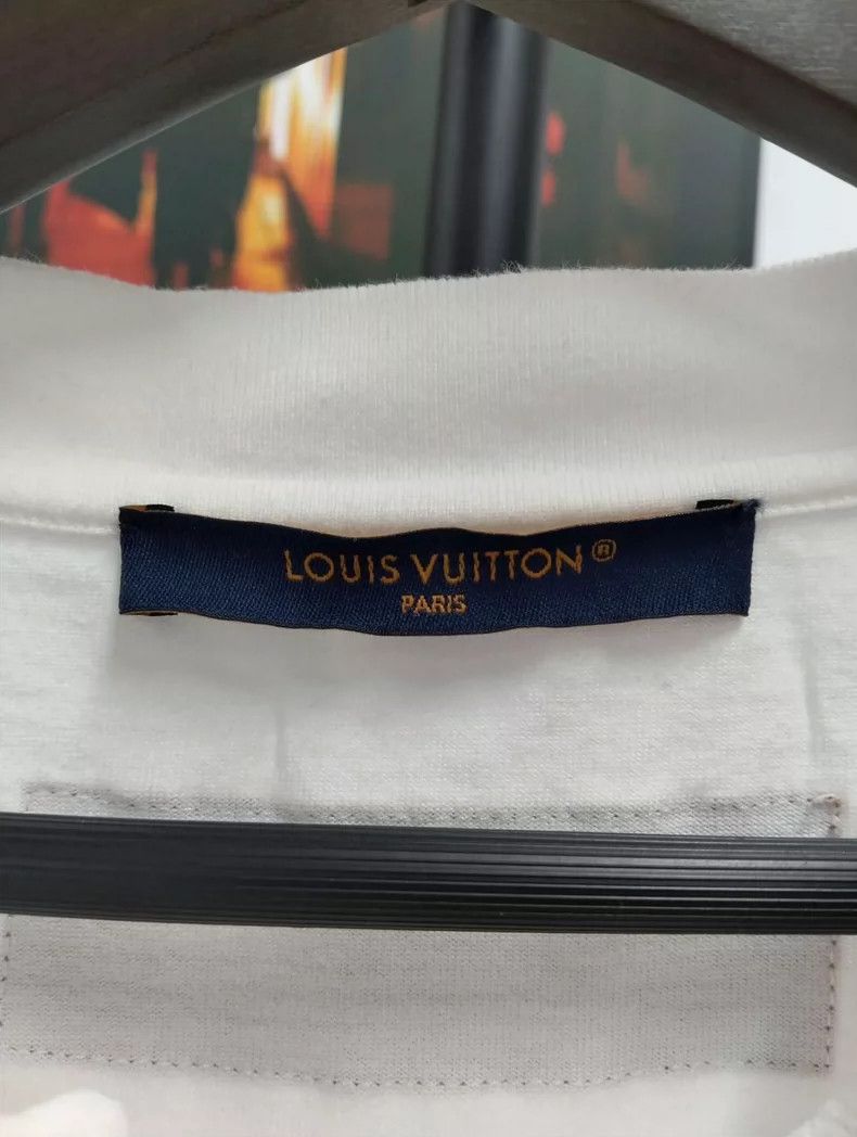 Louis Vuitton Louis Vuitton short sleeves Nextarrow-2505 Size US S / EU 44-46 / 1 - 4 Thumbnail