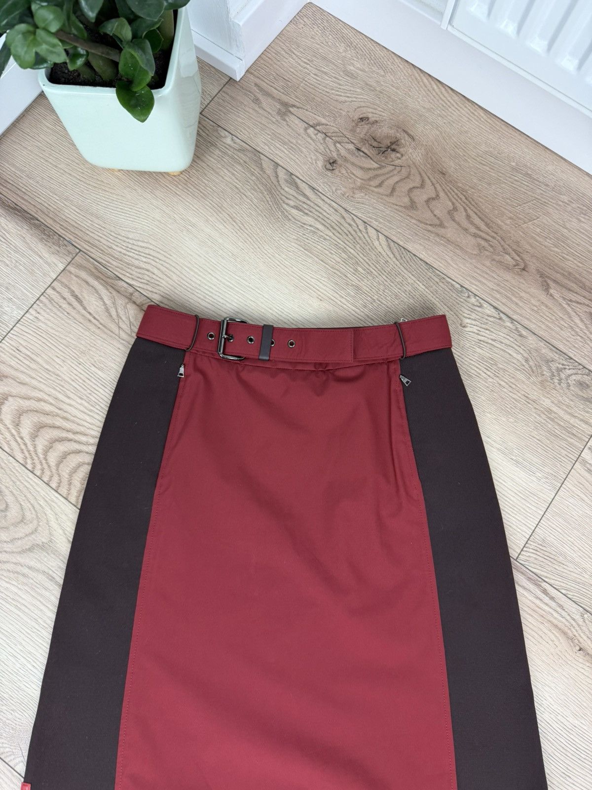 Prada Prada Red Tab Vintage logo y2k avant gardeskirt Size 28" / US 6 / IT 42 - 4 Thumbnail
