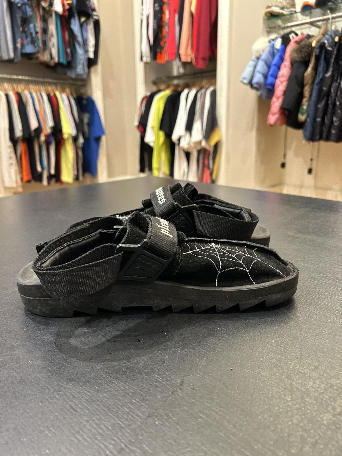 Pleasures × Reebok Reebok X Pleasures Clog Size US 10 / EU 43 - 5 Thumbnail
