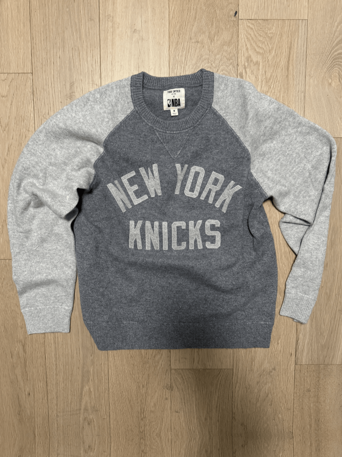 Todd Snyder Todd Snyder NBA NY Knicks Brunson Cashmere Sweater Not Kith Size US M / EU 48-50 / 2 - 1 Thumbnail