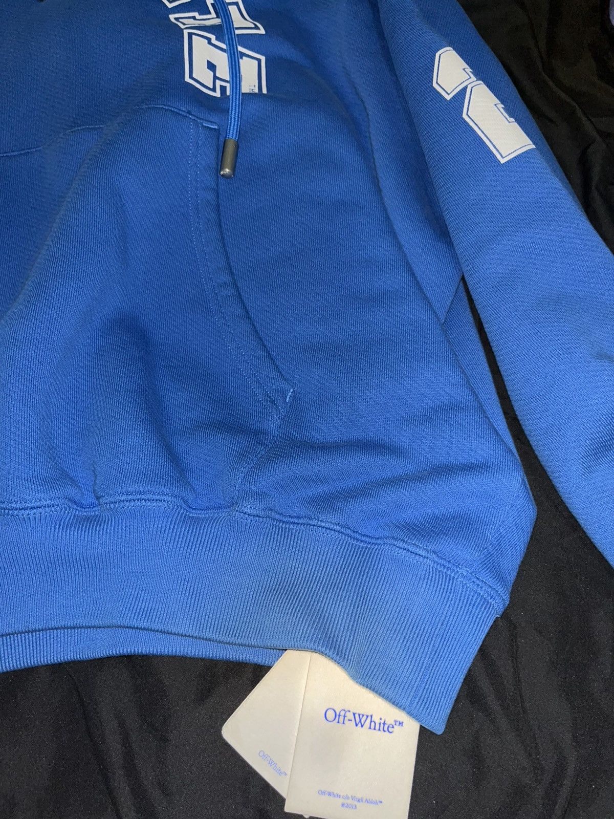Off-White Off white abloh hoodie 23 Size US M / EU 48-50 / 2 - 10 Thumbnail