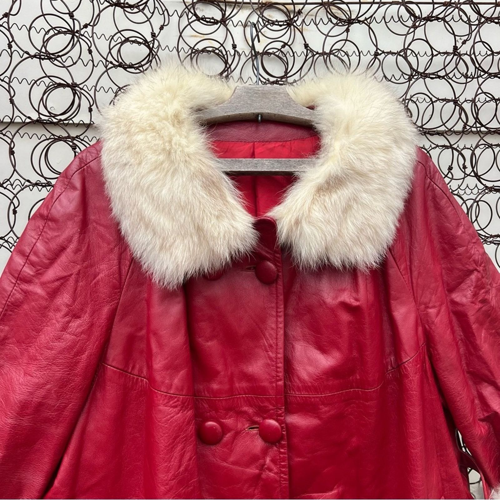 Vintage 60s 70s Red Leather Silver Fox Fur Mrs Claus Trench Coat Size XL / US 12-14 / IT 48-50 - 2 Thumbnail